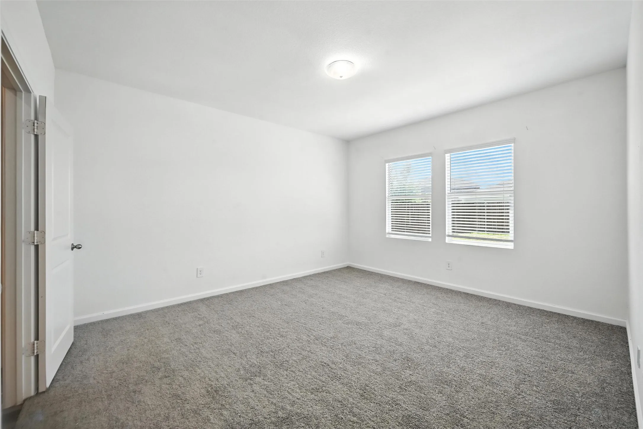 Single Family Residence For Rent in Tarrant County , 1637 Escondido Drive, Fort Worth, Texas 76052, 4 Bedroom, 2 Bathroom, 2 Garage spaces, 1,887 Sqft, built in 2021, mls#21304094, Real Estate Agent in Fort Worth, Homes For Rent in Tarrant county, Homes For Rent in Fort Worth, Realtor in Fort Worth Texas, Real Estate Brokerage Independent Realty Texas, Luminita Cordes Realtor