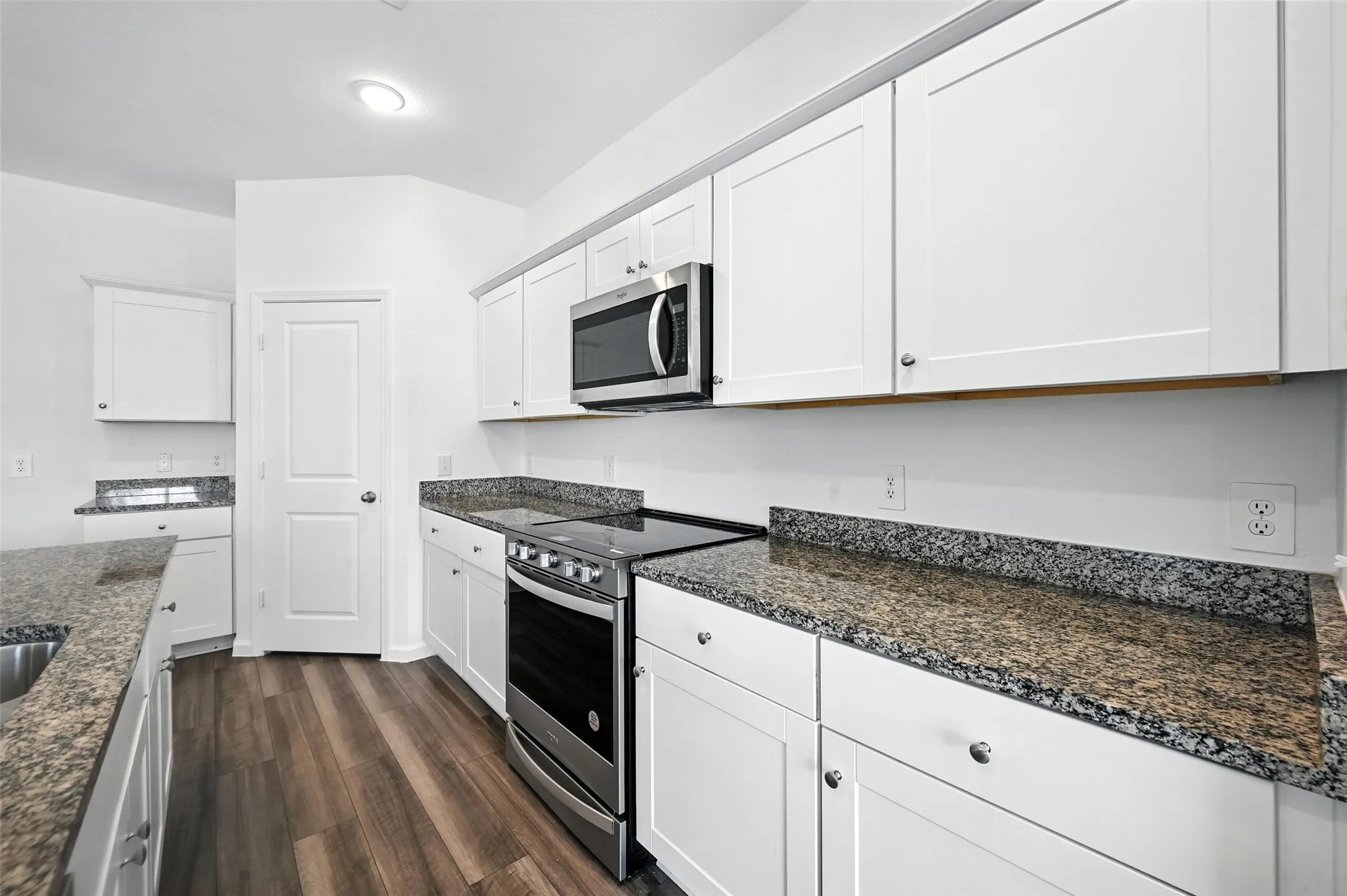 Single Family Residence For Rent in Tarrant County , 1637 Escondido Drive, Fort Worth, Texas 76052, 4 Bedroom, 2 Bathroom, 2 Garage spaces, 1,887 Sqft, built in 2021, mls#21304094, Real Estate Agent in Fort Worth, Homes For Rent in Tarrant county, Homes For Rent in Fort Worth, Realtor in Fort Worth Texas, Real Estate Brokerage Independent Realty Texas, Luminita Cordes Realtor
