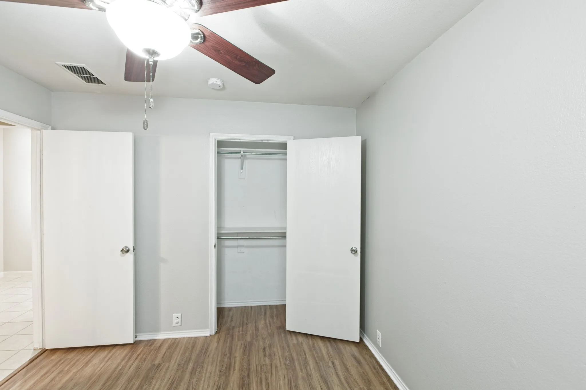 Single Family Residence For Rent in Collin County , 2309 Mallard Drive, Melissa, Texas 75454, 3 Bedroom, 2 Bathroom, 2 Garage spaces, 1,738 Sqft, built in 2002, mls#21304114, Real Estate Agent in Melissa, Homes For Rent in Collin county, Homes For Rent in Melissa, Realtor in Melissa Texas, Real Estate Brokerage Independent Realty Texas, Luminita Cordes Realtor