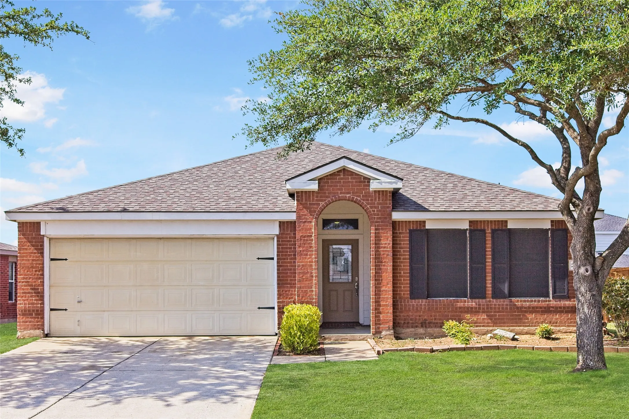 Single Family Residence For Rent