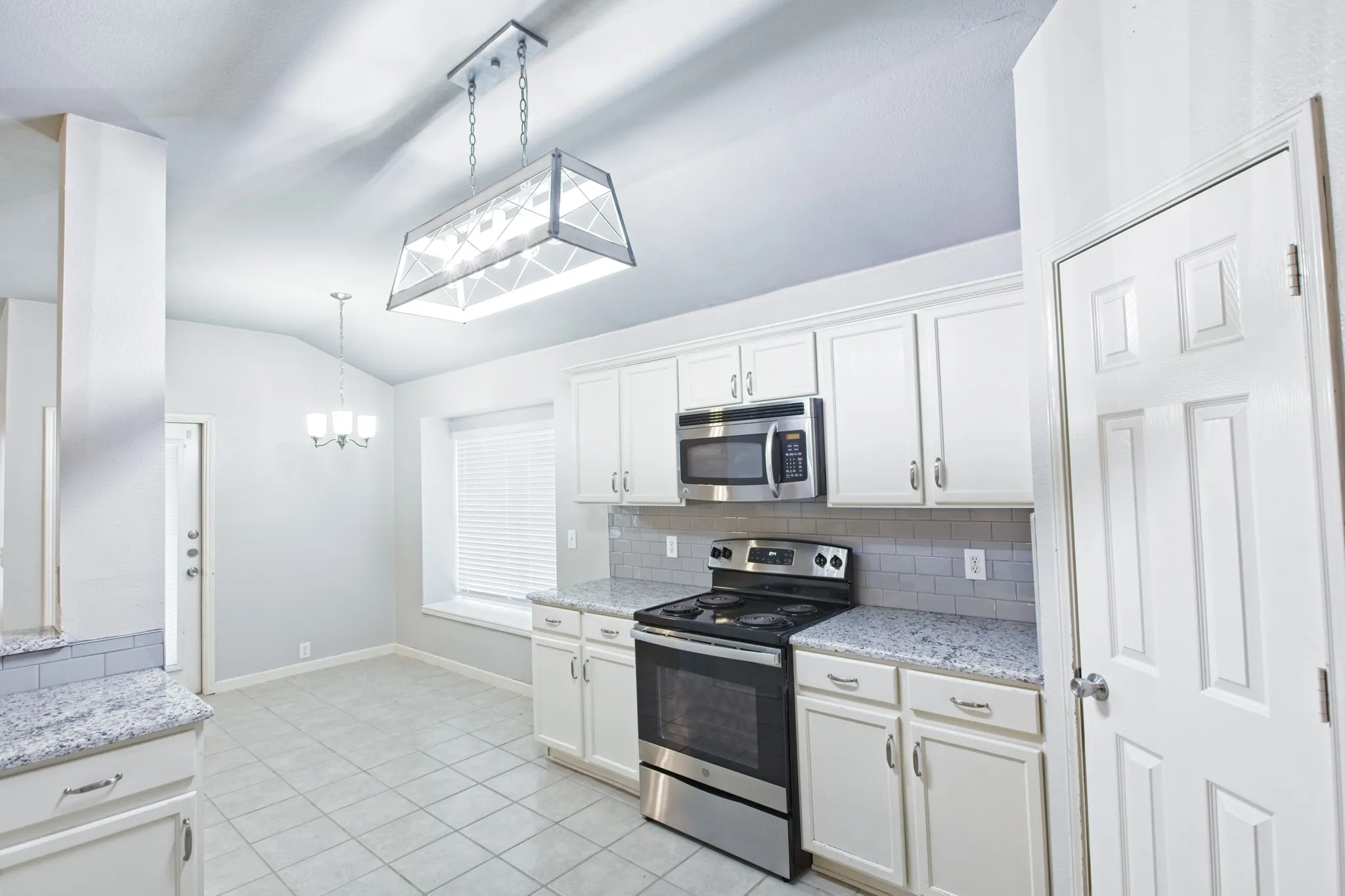 Single Family Residence For Rent in Collin County , 2309 Mallard Drive, Melissa, Texas 75454, 3 Bedroom, 2 Bathroom, 2 Garage spaces, 1,738 Sqft, built in 2002, mls#21304114, Real Estate Agent in Melissa, Homes For Rent in Collin county, Homes For Rent in Melissa, Realtor in Melissa Texas, Real Estate Brokerage Independent Realty Texas, Luminita Cordes Realtor