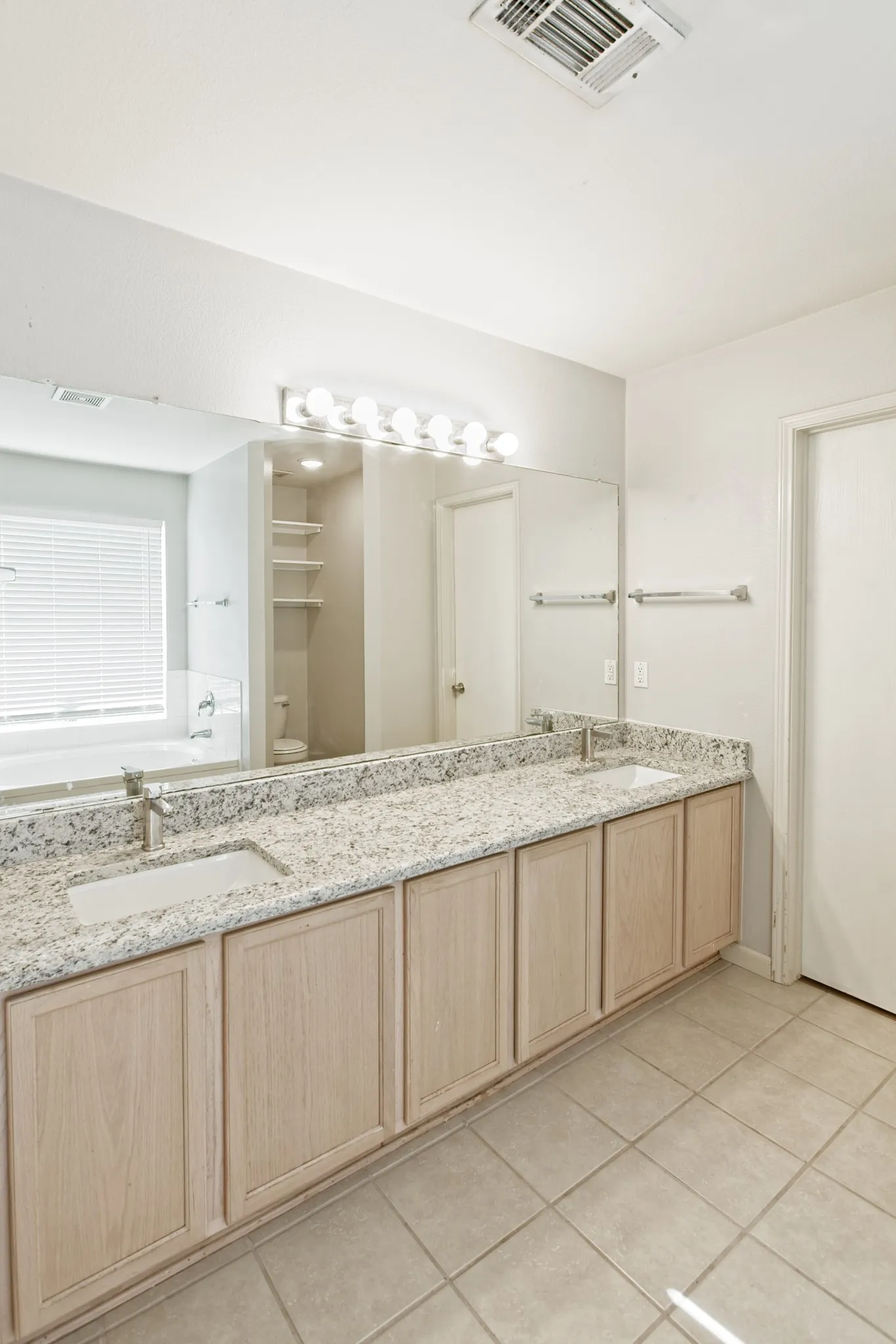 Single Family Residence For Rent in Collin County , 2309 Mallard Drive, Melissa, Texas 75454, 3 Bedroom, 2 Bathroom, 2 Garage spaces, 1,738 Sqft, built in 2002, mls#21304114, Real Estate Agent in Melissa, Homes For Rent in Collin county, Homes For Rent in Melissa, Realtor in Melissa Texas, Real Estate Brokerage Independent Realty Texas, Luminita Cordes Realtor
