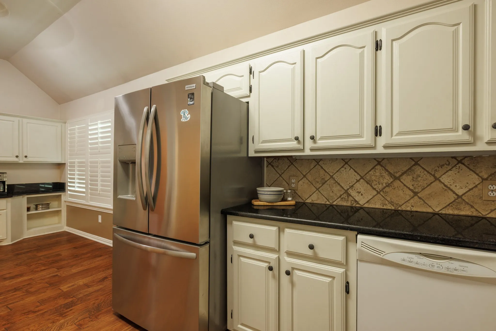 Single Family Residence For Rent in Taylor County , 3726 Pensacola Drive, Abilene, Texas 79606, 4 Bedroom, 3 Bathroom, 2 Garage spaces, 2,126 Sqft, built in 1994, mls#21304113, Real Estate Agent in Abilene, Homes For Rent in Taylor county, Homes For Rent in Abilene, Realtor in Abilene Texas, Real Estate Brokerage Independent Realty Texas, Luminita Cordes Realtor