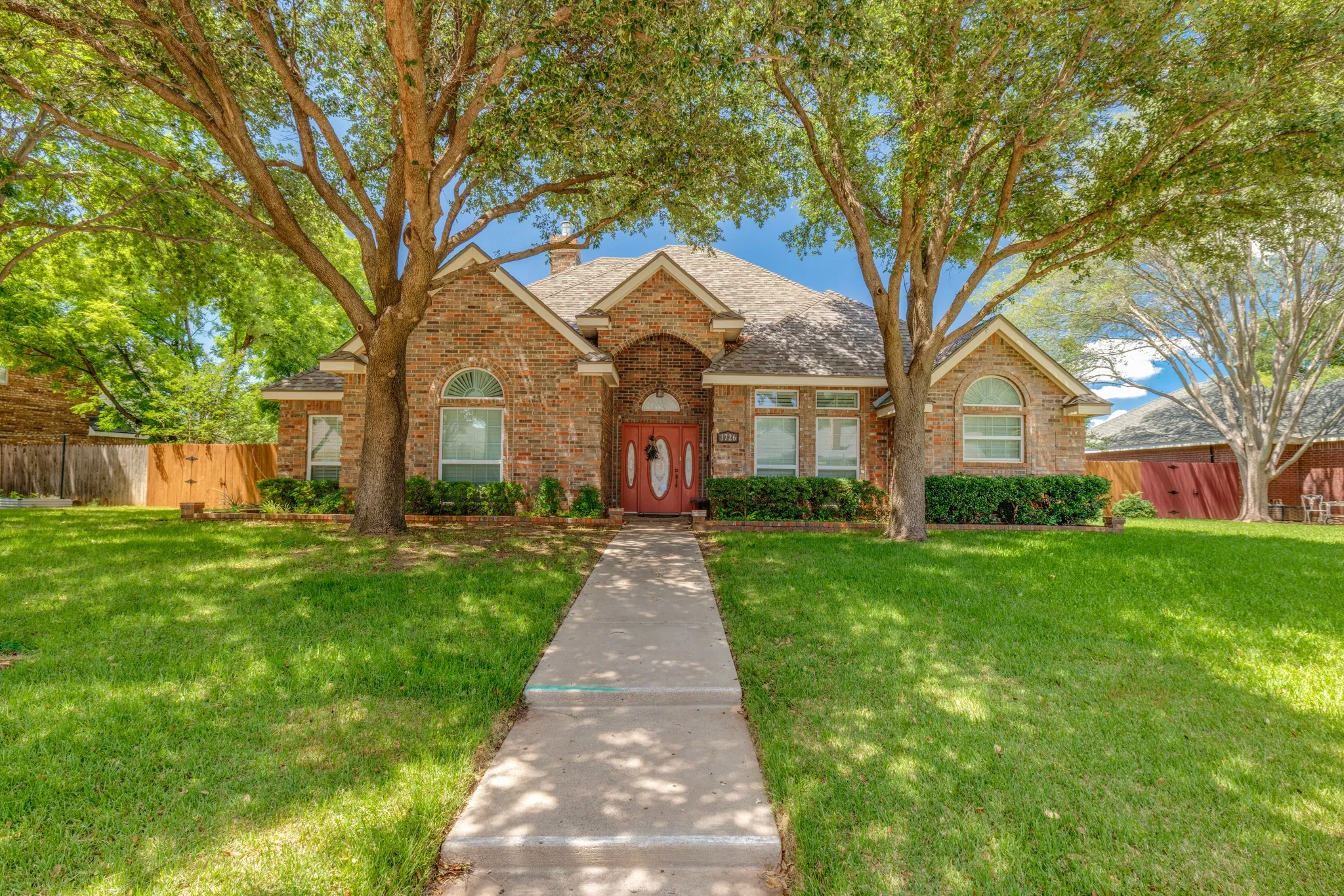 Single Family Residence For Rent in Taylor County , 3726 Pensacola Drive, Abilene, Texas 79606, 4 Bedroom, 3 Bathroom, 2 Garage spaces, 2,126 Sqft, built in 1994, mls#21304113, Real Estate Agent in Abilene, Homes For Rent in Taylor county, Homes For Rent in Abilene, Realtor in Abilene Texas, Real Estate Brokerage Independent Realty Texas, Luminita Cordes Realtor
