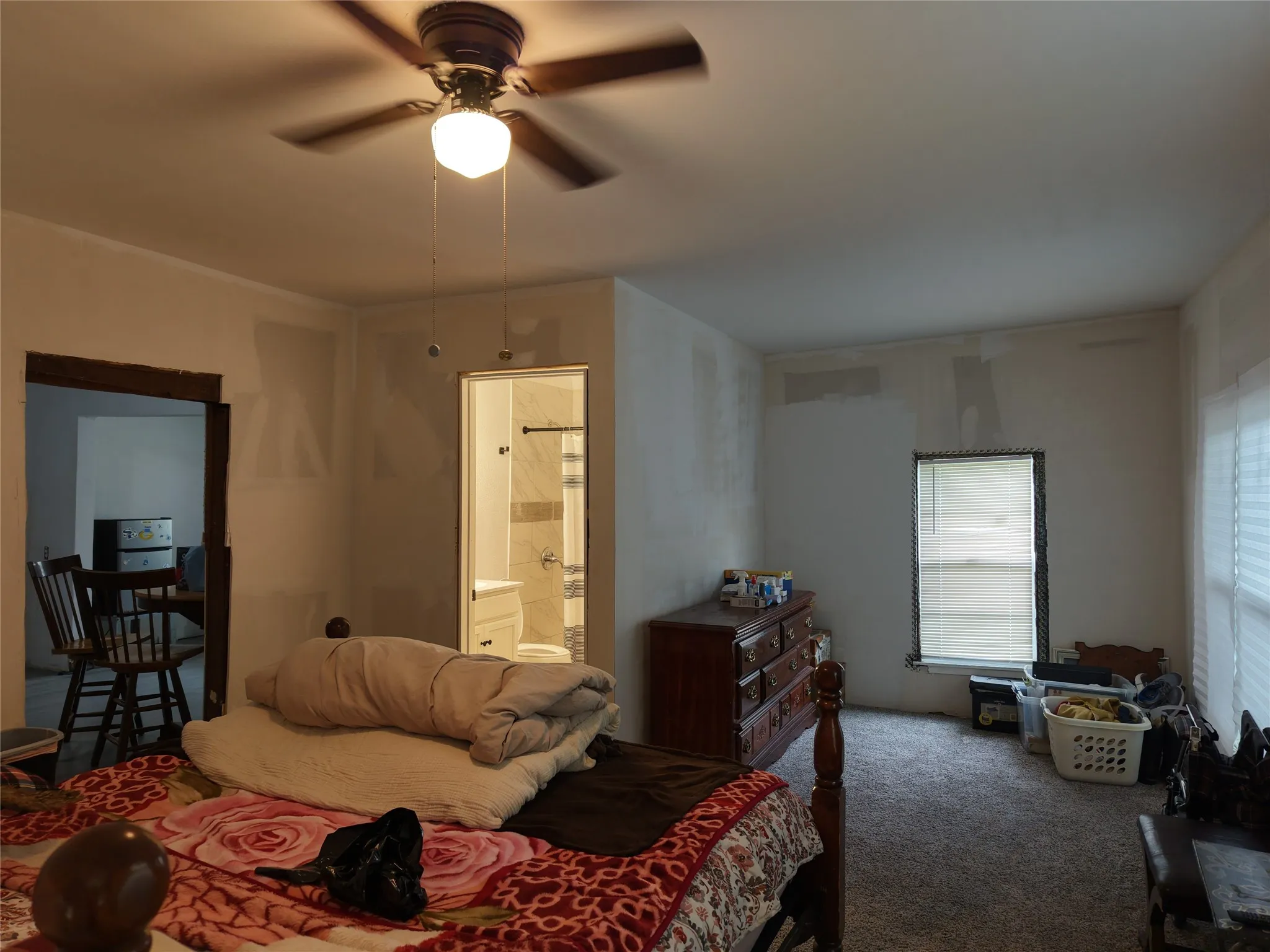 Single Family Residence For Sale in Dallas County , 611 Wayne Street, Dallas, Texas 75223, 3 Bedroom, 2 Bathroom, Garage spaces, 1,224 Sqft, built in 1930, mls#21304124, Real Estate Agent in Dallas, Homes For Sale in Dallas county, Homes For Sale in Dallas, Realtor in Dallas Texas, Real Estate Brokerage Independent Realty Texas, Luminita Cordes Realtor