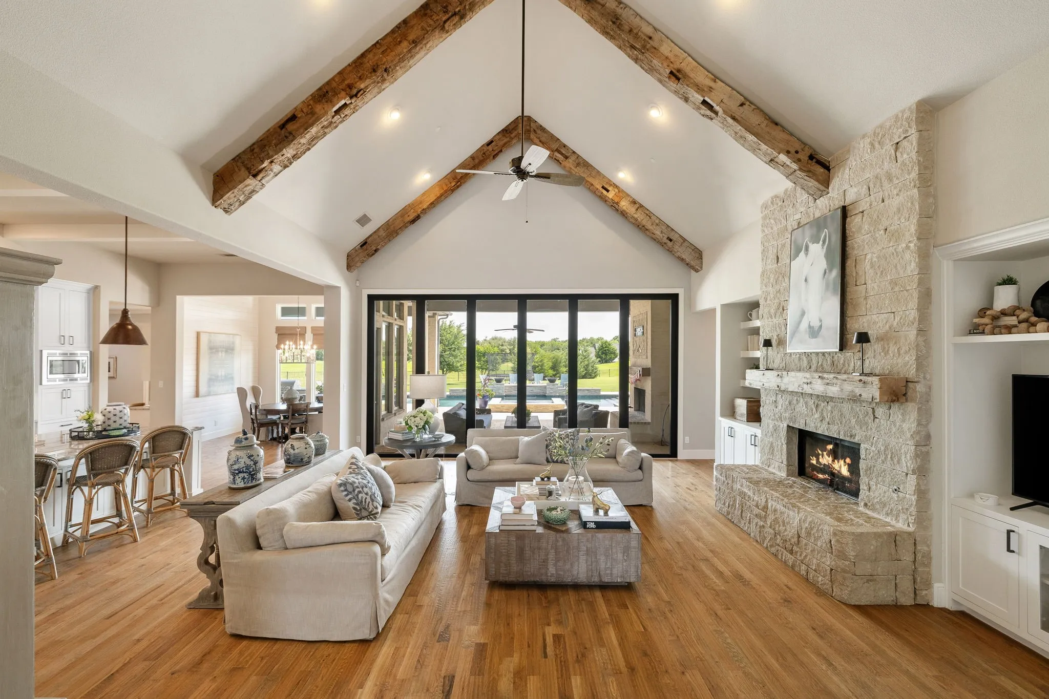 Single Family Residence For Sale in Collin County , 515 Mark Drive, Lucas, Texas 75002, 5 Bedroom, 6 Bathroom, 5 Garage spaces, 5,155 Sqft, built in 2017, mls#21301399, Real Estate Agent in Lucas, Homes For Sale in Collin county, Homes For Sale in Lucas, Realtor in Lucas Texas, Real Estate Brokerage Independent Realty Texas, Luminita Cordes Realtor