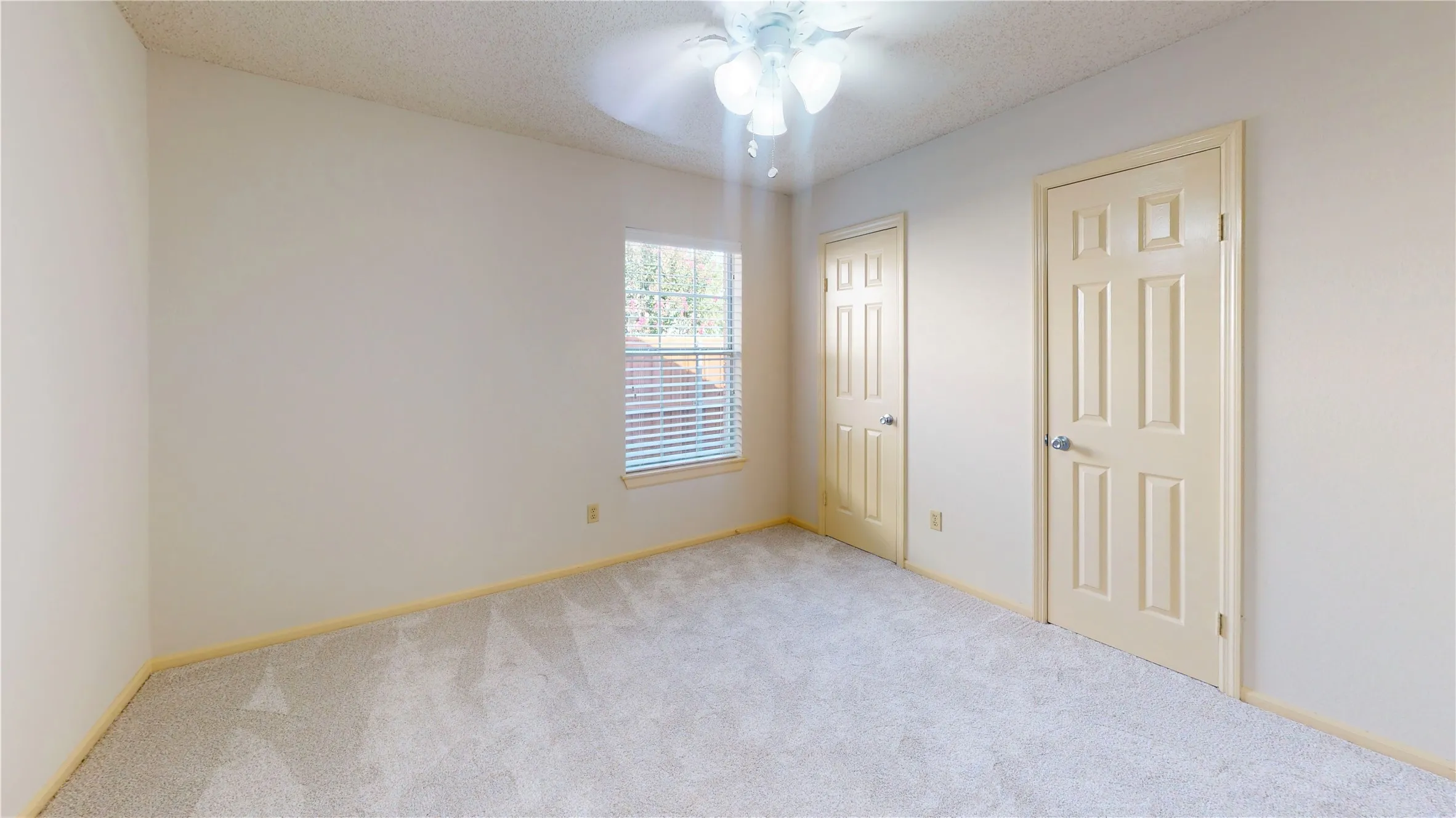 Single Family Residence For Rent in Collin County , 4012 Sendero Trail, Plano, Texas 75024, 4 Bedroom, 2 Bathroom, 2 Garage spaces, 2,091 Sqft, built in 1989, mls#21304133, Real Estate Agent in Plano, Homes For Rent in Collin county, Homes For Rent in Plano, Realtor in Plano Texas, Real Estate Brokerage Independent Realty Texas, Luminita Cordes Realtor