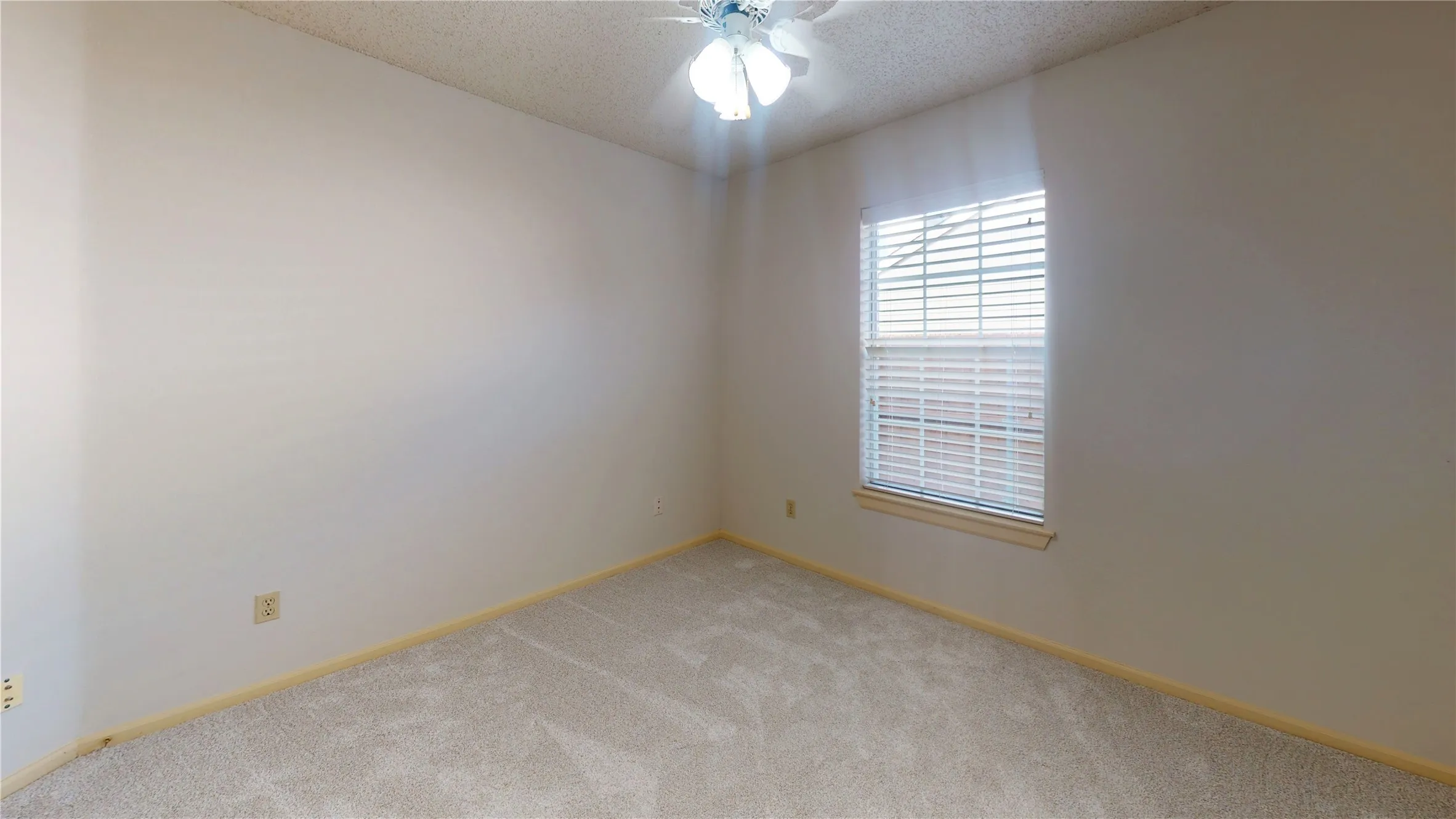 Single Family Residence For Rent in Collin County , 4012 Sendero Trail, Plano, Texas 75024, 4 Bedroom, 2 Bathroom, 2 Garage spaces, 2,091 Sqft, built in 1989, mls#21304133, Real Estate Agent in Plano, Homes For Rent in Collin county, Homes For Rent in Plano, Realtor in Plano Texas, Real Estate Brokerage Independent Realty Texas, Luminita Cordes Realtor