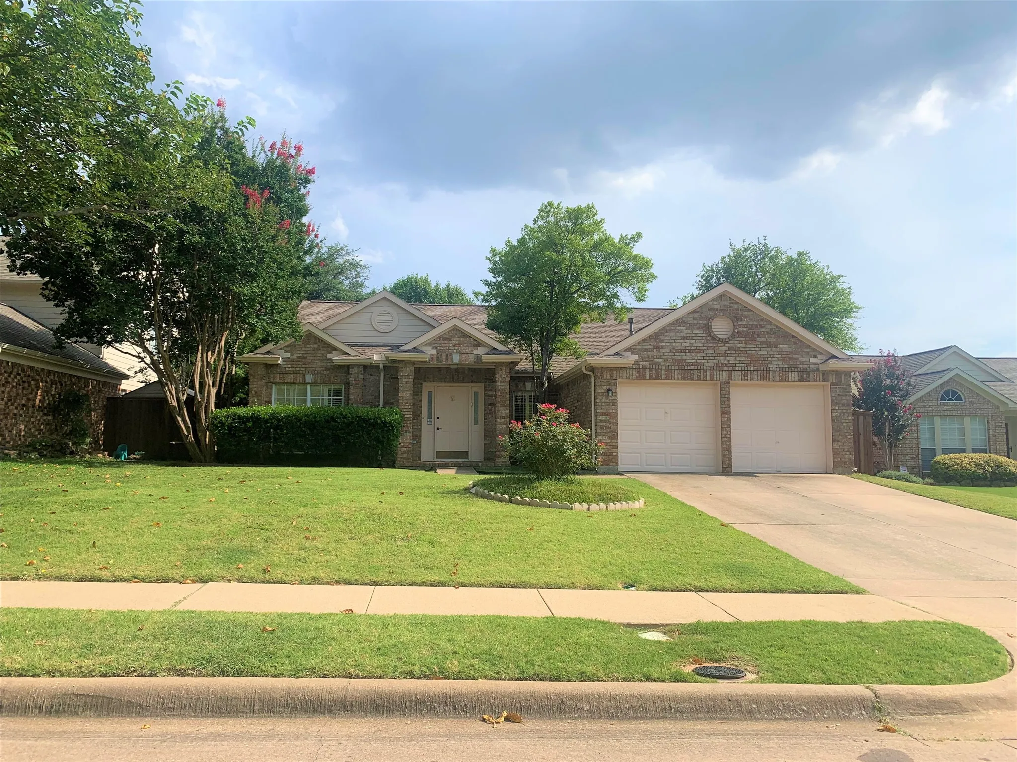 Single Family Residence For Rent in Collin County , 4012 Sendero Trail, Plano, Texas 75024, 4 Bedroom, 2 Bathroom, 2 Garage spaces, 2,091 Sqft, built in 1989, mls#21304133, Real Estate Agent in Plano, Homes For Rent in Collin county, Homes For Rent in Plano, Realtor in Plano Texas, Real Estate Brokerage Independent Realty Texas, Luminita Cordes Realtor