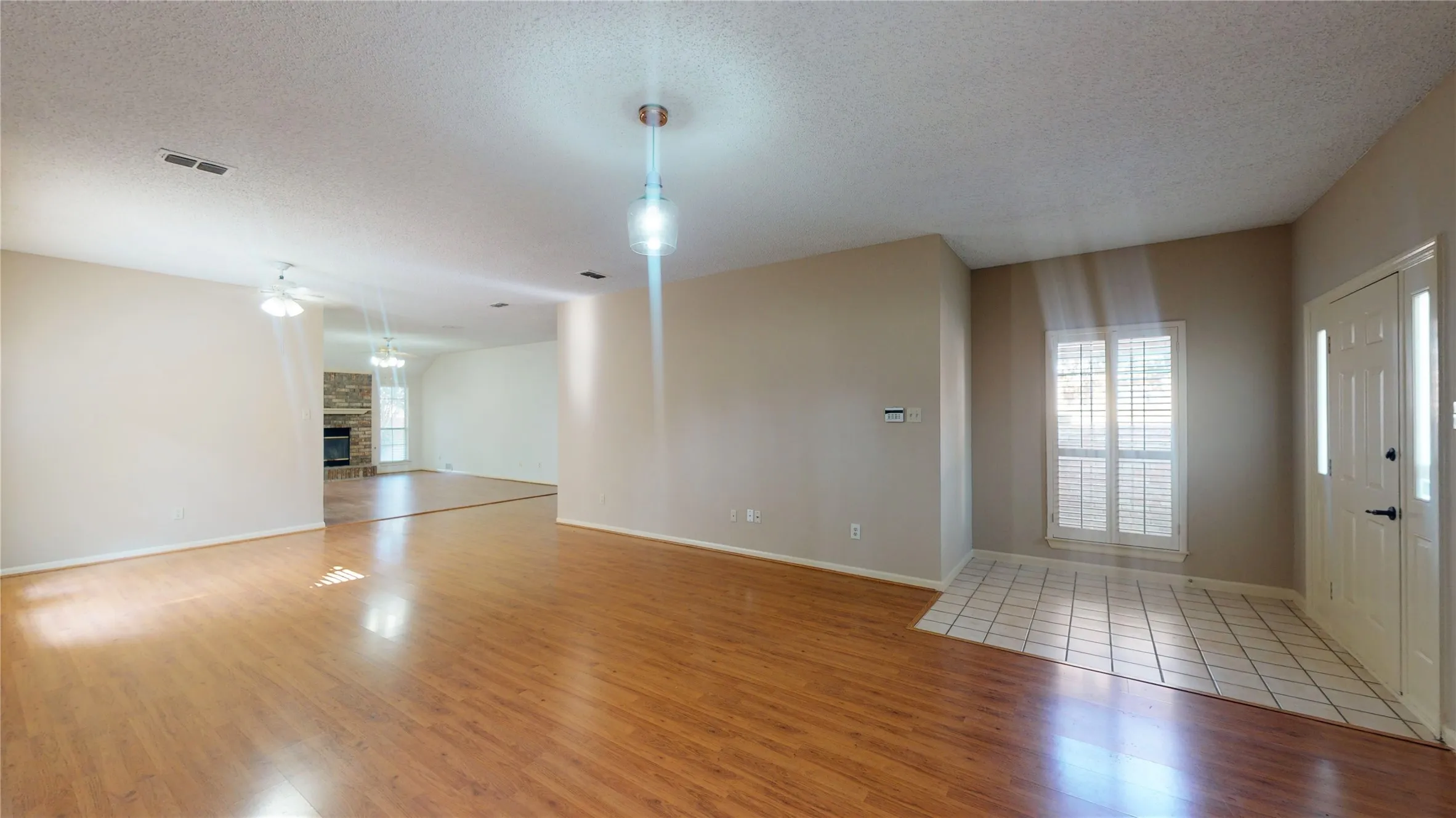 Single Family Residence For Rent in Collin County , 4012 Sendero Trail, Plano, Texas 75024, 4 Bedroom, 2 Bathroom, 2 Garage spaces, 2,091 Sqft, built in 1989, mls#21304133, Real Estate Agent in Plano, Homes For Rent in Collin county, Homes For Rent in Plano, Realtor in Plano Texas, Real Estate Brokerage Independent Realty Texas, Luminita Cordes Realtor