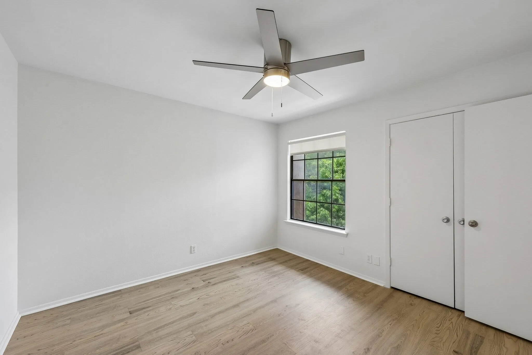 Condominium For Sale in Dallas County , 5200 Martel Avenue 7D, Dallas, Texas 75206, 2 Bedroom, 2 Bathroom, 1 Garage spaces, 1,070 Sqft, built in 1981, mls#21304118, Real Estate Agent in Dallas, Homes For Sale in Dallas county, Homes For Sale in Dallas, Realtor in Dallas Texas, Real Estate Brokerage Independent Realty Texas, Luminita Cordes Realtor