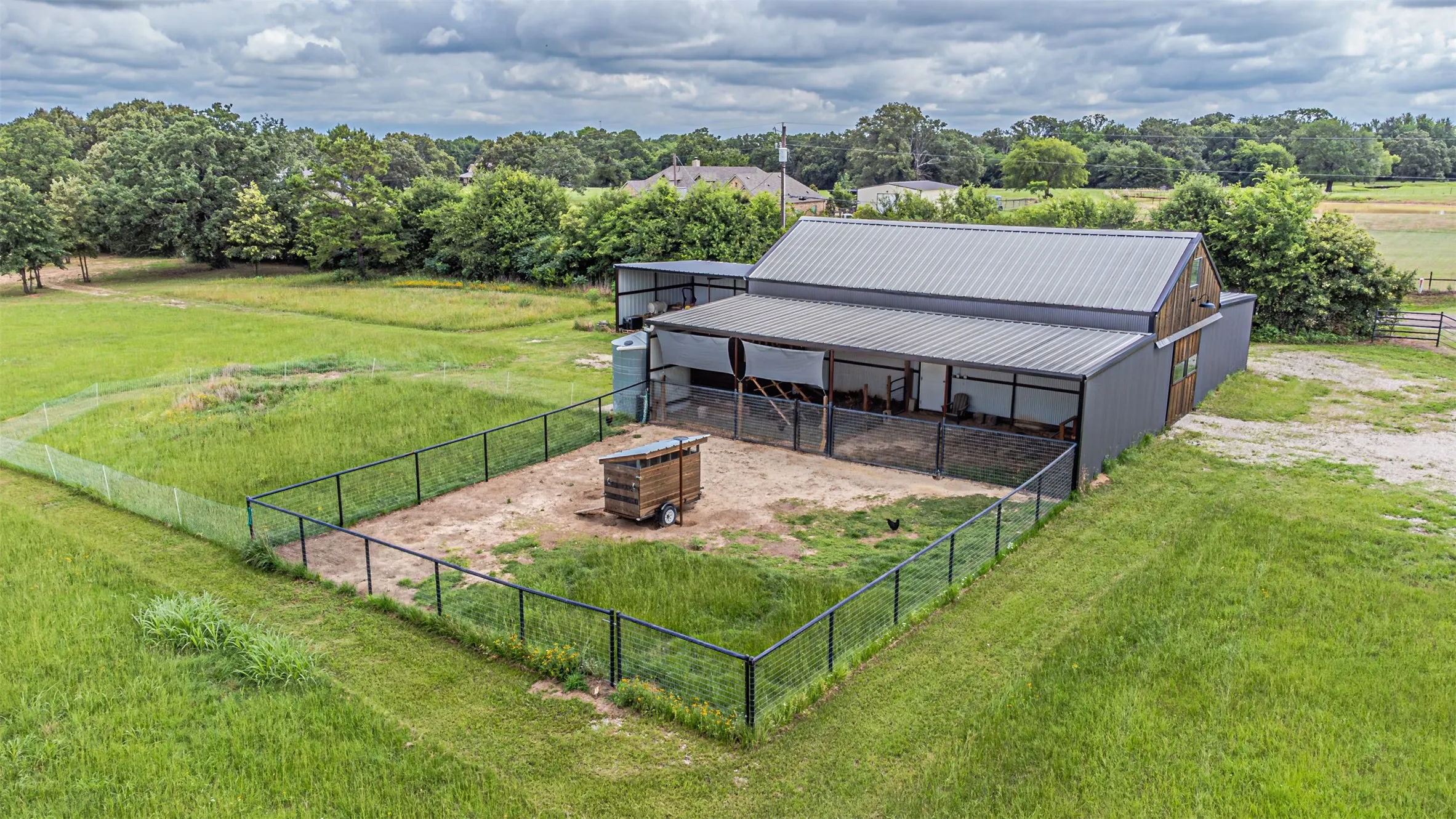 Single Family Residence For Sale in Van Zandt County , 4671 FM 1504, Wills Point, Texas 75169, 3 Bedroom, 3 Bathroom, 2 Garage spaces, 1,904 Sqft, built in 2017, mls#21303678, Real Estate Agent in Wills Point, Homes For Sale in Van Zandt county, Homes For Sale in Wills Point, Realtor in Wills Point Texas, Real Estate Brokerage Independent Realty Texas, Luminita Cordes Realtor
