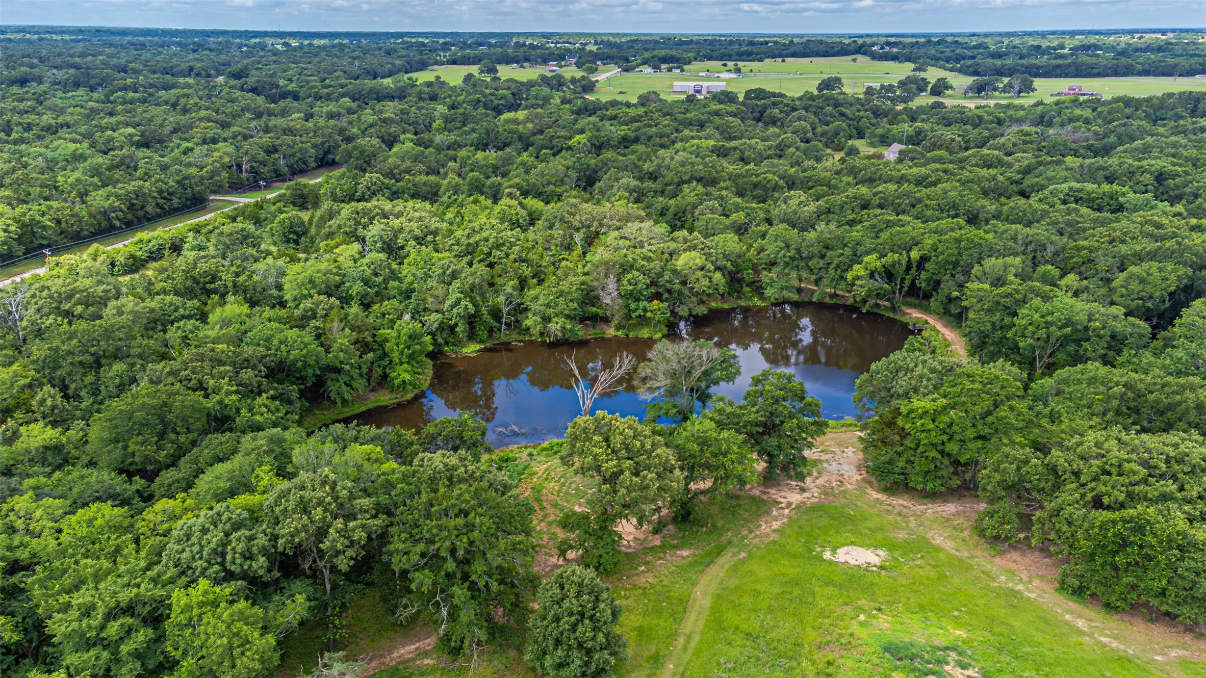 Single Family Residence For Sale in Van Zandt County , 4671 FM 1504, Wills Point, Texas 75169, 3 Bedroom, 3 Bathroom, 2 Garage spaces, 1,904 Sqft, built in 2017, mls#21303678, Real Estate Agent in Wills Point, Homes For Sale in Van Zandt county, Homes For Sale in Wills Point, Realtor in Wills Point Texas, Real Estate Brokerage Independent Realty Texas, Luminita Cordes Realtor