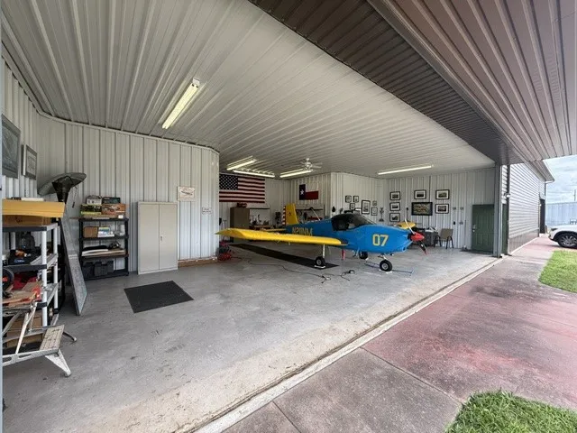 Industrial For Sale in Denton County , 5380 Kelly, Roanoke, Texas 76262, 0, 0, Garage spaces, 1,144 Sqft, built in 2008, Price $250,000, mls#21304156, Real Estate Agent in Roanoke, Homes For Sale in Denton county, Homes For Sale in Roanoke, Realtor in Roanoke Texas, Real Estate Brokerage Independent Realty Texas, Luminita Cordes Realtor