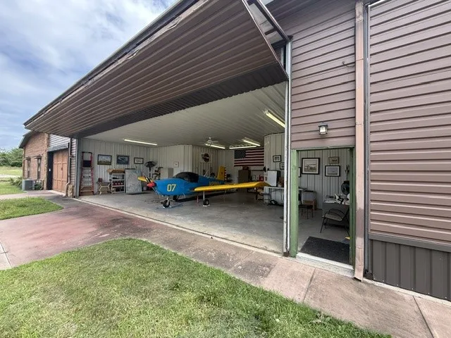 Industrial For Sale in Denton County , 5380 Kelly, Roanoke, Texas 76262, 0, 0, Garage spaces, 1,144 Sqft, built in 2008, Price $250,000, mls#21304156, Real Estate Agent in Roanoke, Homes For Sale in Denton county, Homes For Sale in Roanoke, Realtor in Roanoke Texas, Real Estate Brokerage Independent Realty Texas, Luminita Cordes Realtor