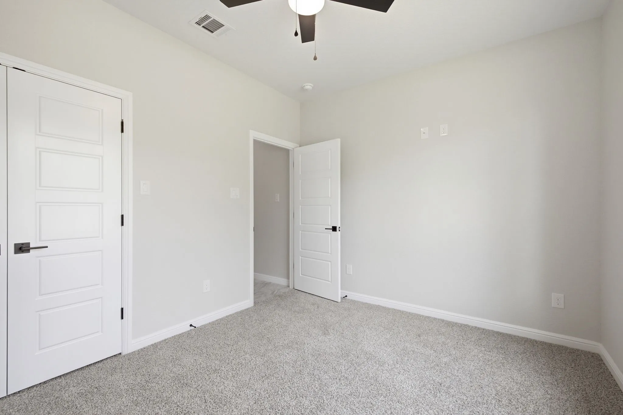 Single Family Residence For Sale in Johnson County , 302 Evans Street, Cleburne, Texas 76031, 4 Bedroom, 2 Bathroom, 2 Garage spaces, 1,617 Sqft, built in 2026, mls#21301068, Real Estate Agent in Cleburne, Homes For Sale in Johnson county, Homes For Sale in Cleburne, Realtor in Cleburne Texas, Real Estate Brokerage Independent Realty Texas, Luminita Cordes Realtor