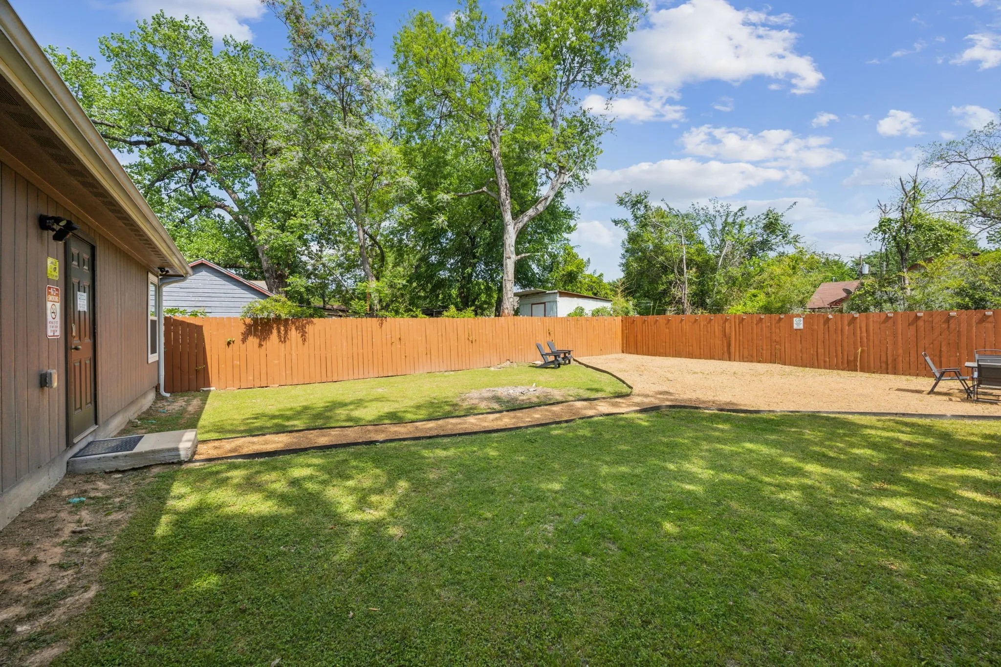 Single Family Residence For Rent in Dallas County , 2326 Harding Street, Dallas, Texas 75215, 3 Bedroom, 2 Bathroom, 2 Garage spaces, 1,068 Sqft, built in 2022, mls#21304187, Real Estate Agent in Dallas, Homes For Rent in Dallas county, Homes For Rent in Dallas, Realtor in Dallas Texas, Real Estate Brokerage Independent Realty Texas, Luminita Cordes Realtor