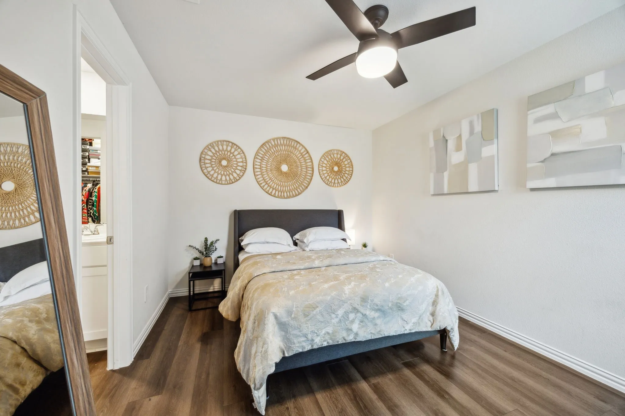 Single Family Residence For Rent in Dallas County , 2326 Harding Street, Dallas, Texas 75215, 3 Bedroom, 2 Bathroom, 2 Garage spaces, 1,068 Sqft, built in 2022, mls#21304187, Real Estate Agent in Dallas, Homes For Rent in Dallas county, Homes For Rent in Dallas, Realtor in Dallas Texas, Real Estate Brokerage Independent Realty Texas, Luminita Cordes Realtor