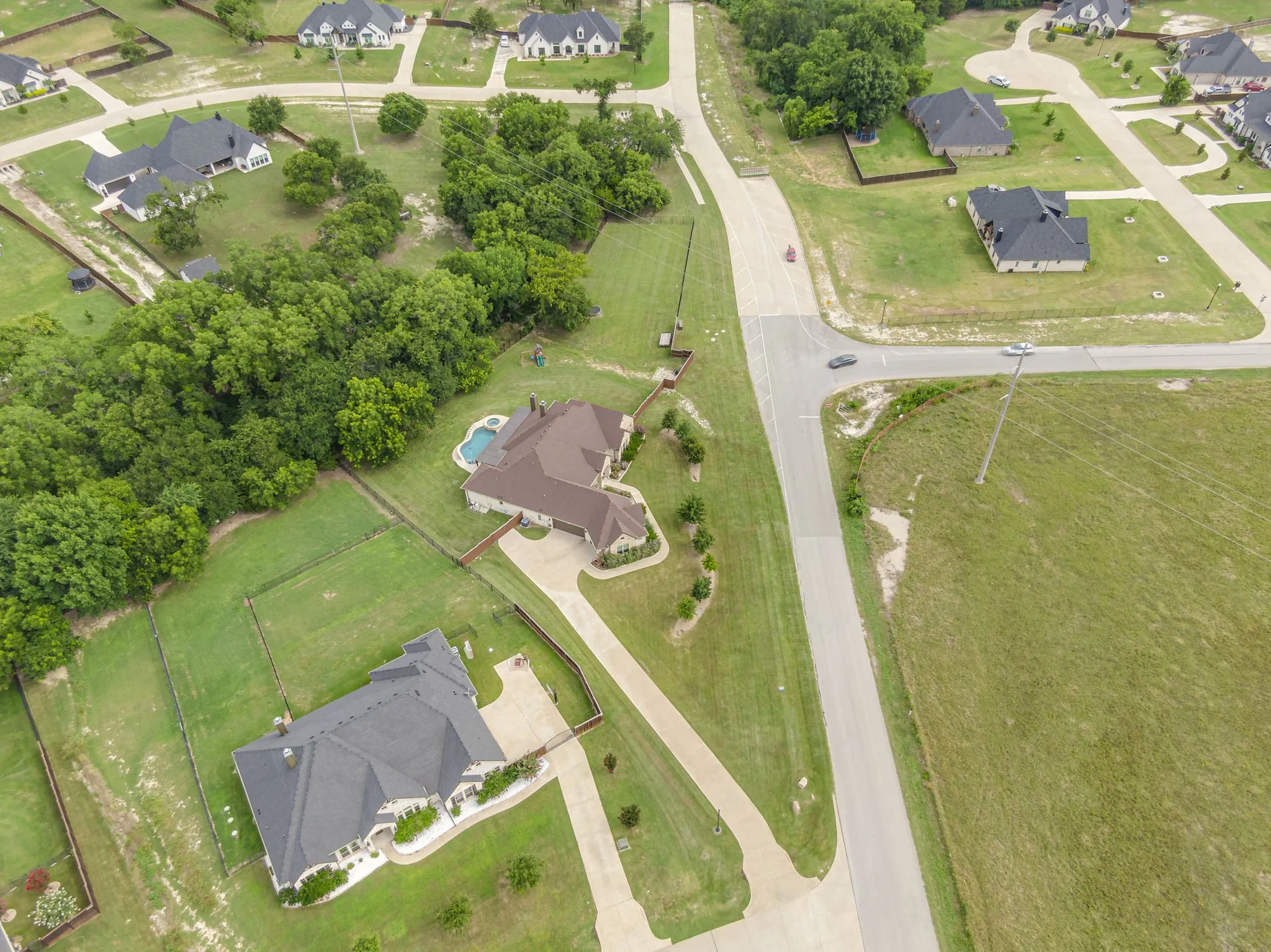 Single Family Residence For Sale in Ellis County , 1310 Rustic Ridge, Midlothian, Texas 76065, 4 Bedroom, 3 Bathroom, 3 Garage spaces, 2,920 Sqft, built in 2020, mls#21304214, Real Estate Agent in Midlothian, Homes For Sale in Ellis county, Homes For Sale in Midlothian, Realtor in Midlothian Texas, Real Estate Brokerage Independent Realty Texas, Luminita Cordes Realtor