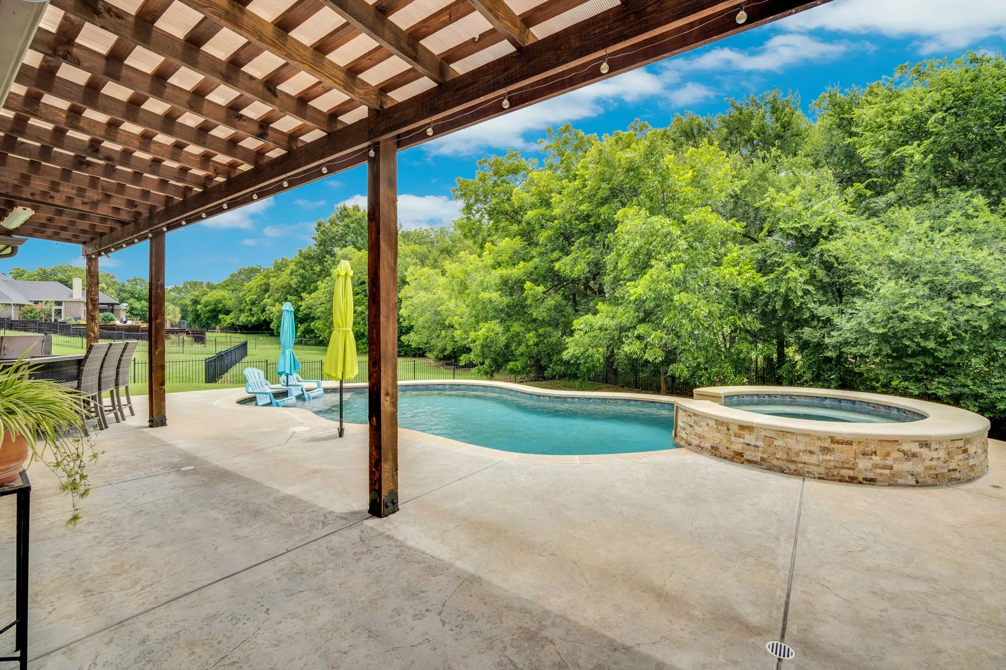 Single Family Residence For Sale in Ellis County , 1310 Rustic Ridge, Midlothian, Texas 76065, 4 Bedroom, 3 Bathroom, 3 Garage spaces, 2,920 Sqft, built in 2020, mls#21304214, Real Estate Agent in Midlothian, Homes For Sale in Ellis county, Homes For Sale in Midlothian, Realtor in Midlothian Texas, Real Estate Brokerage Independent Realty Texas, Luminita Cordes Realtor