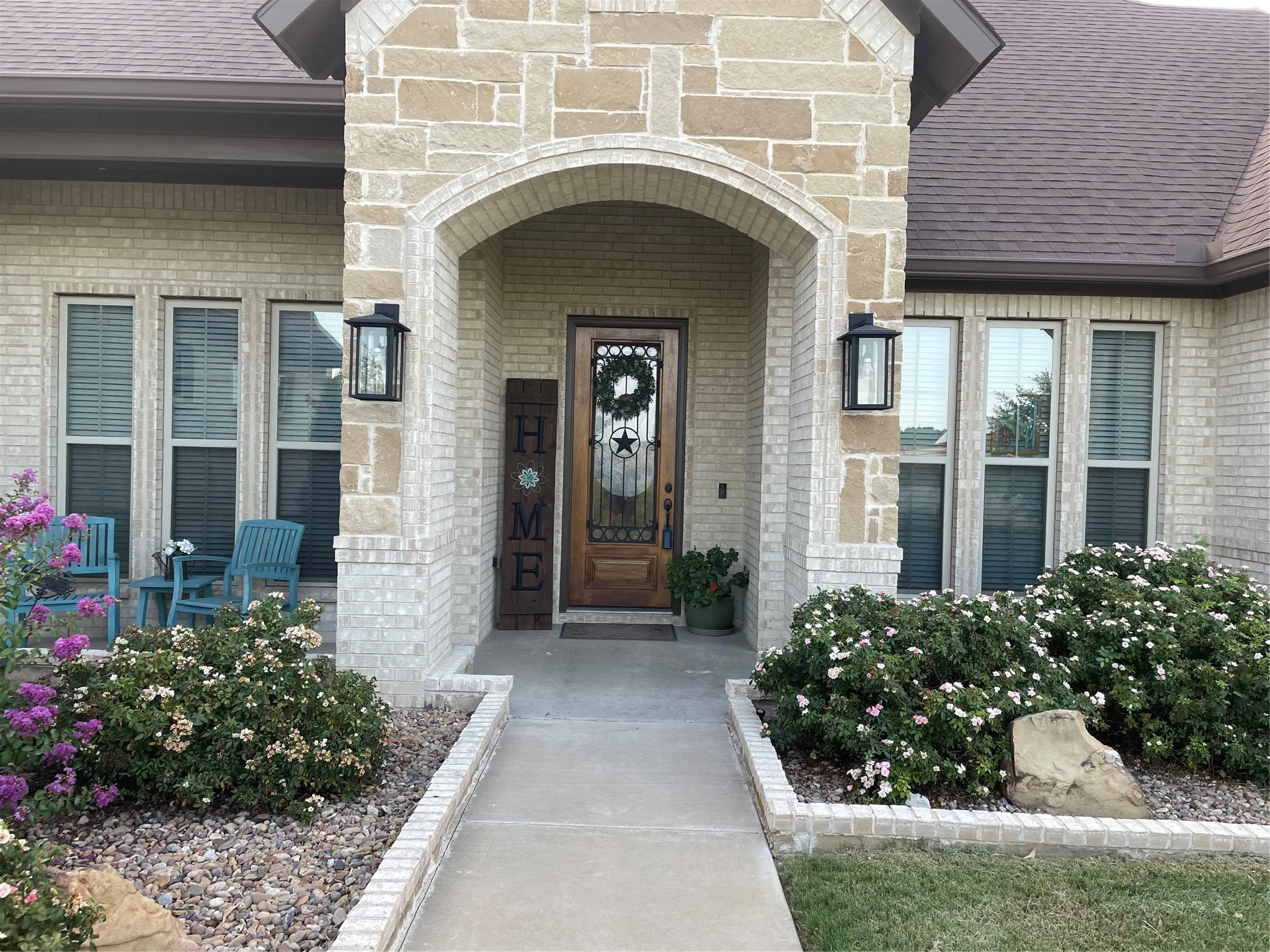 Single Family Residence For Sale in Ellis County , 1310 Rustic Ridge, Midlothian, Texas 76065, 4 Bedroom, 3 Bathroom, 3 Garage spaces, 2,920 Sqft, built in 2020, mls#21304214, Real Estate Agent in Midlothian, Homes For Sale in Ellis county, Homes For Sale in Midlothian, Realtor in Midlothian Texas, Real Estate Brokerage Independent Realty Texas, Luminita Cordes Realtor