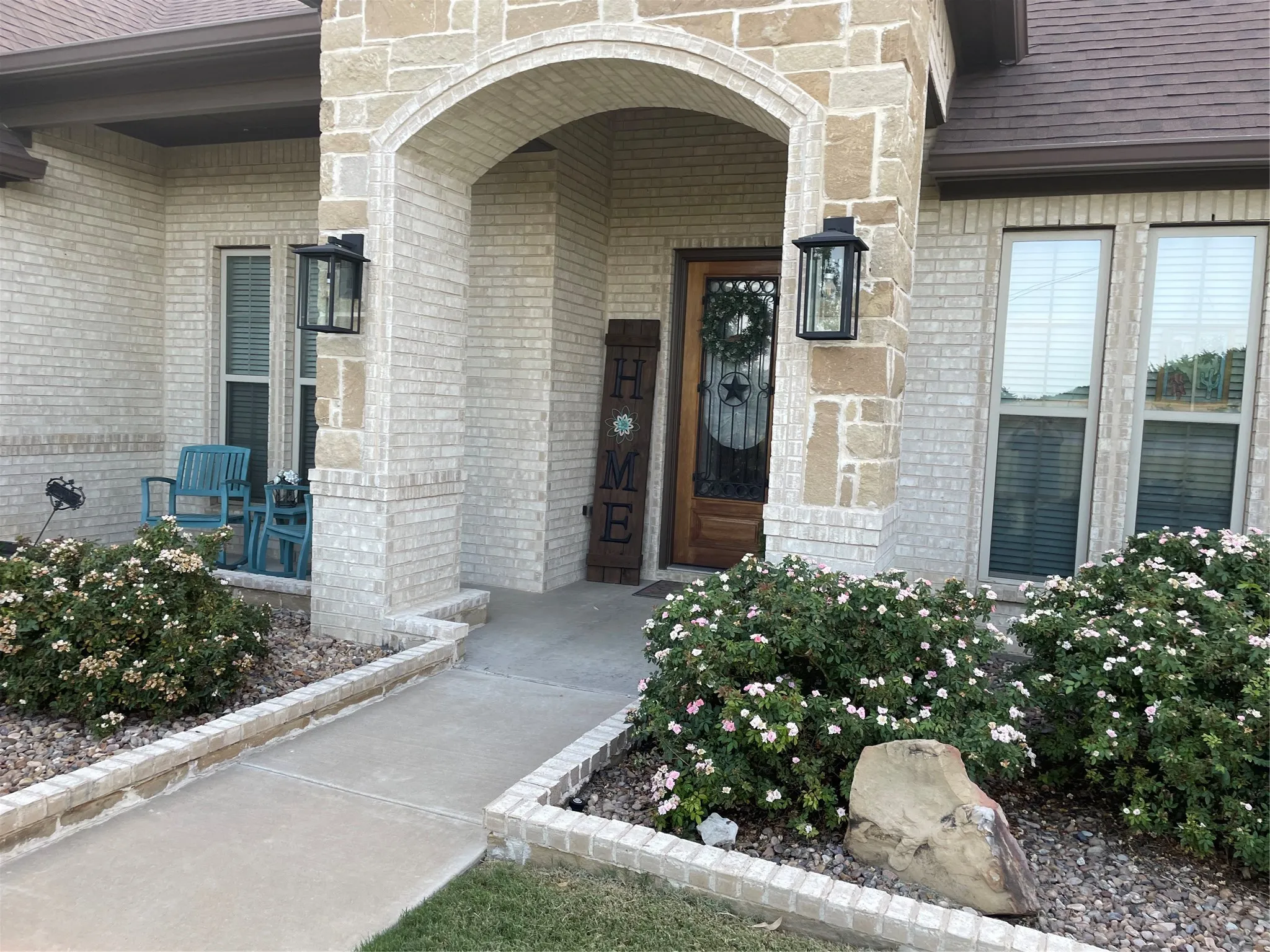 Single Family Residence For Sale in Ellis County , 1310 Rustic Ridge, Midlothian, Texas 76065, 4 Bedroom, 3 Bathroom, 3 Garage spaces, 2,920 Sqft, built in 2020, mls#21304214, Real Estate Agent in Midlothian, Homes For Sale in Ellis county, Homes For Sale in Midlothian, Realtor in Midlothian Texas, Real Estate Brokerage Independent Realty Texas, Luminita Cordes Realtor