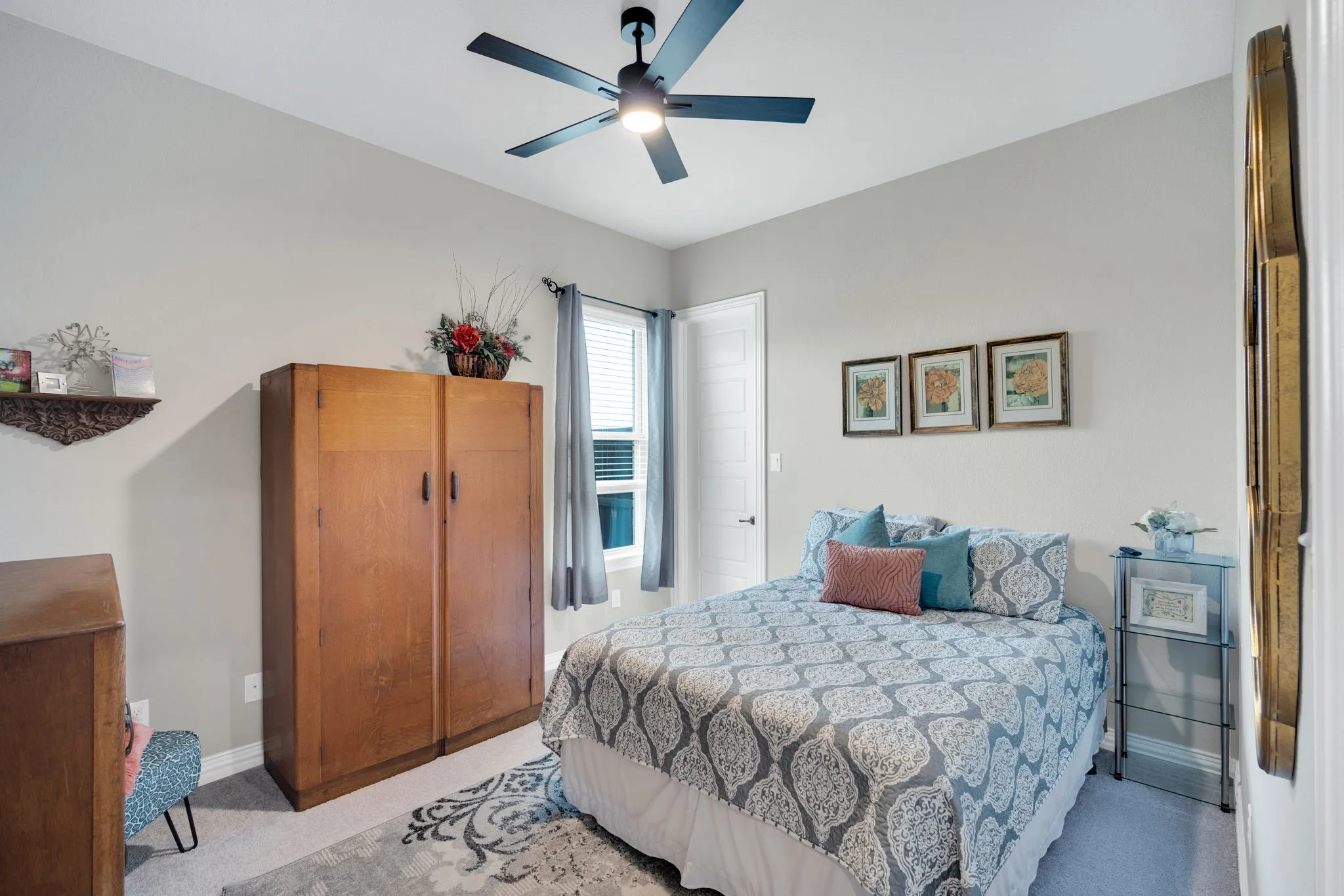 Single Family Residence For Sale in Ellis County , 1310 Rustic Ridge, Midlothian, Texas 76065, 4 Bedroom, 3 Bathroom, 3 Garage spaces, 2,920 Sqft, built in 2020, mls#21304214, Real Estate Agent in Midlothian, Homes For Sale in Ellis county, Homes For Sale in Midlothian, Realtor in Midlothian Texas, Real Estate Brokerage Independent Realty Texas, Luminita Cordes Realtor