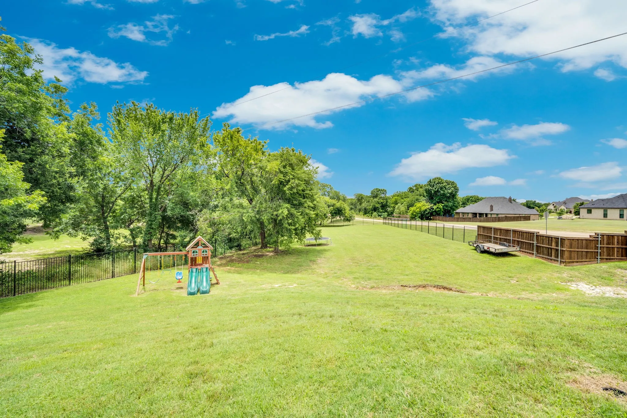 Single Family Residence For Sale in Ellis County , 1310 Rustic Ridge, Midlothian, Texas 76065, 4 Bedroom, 3 Bathroom, 3 Garage spaces, 2,920 Sqft, built in 2020, mls#21304214, Real Estate Agent in Midlothian, Homes For Sale in Ellis county, Homes For Sale in Midlothian, Realtor in Midlothian Texas, Real Estate Brokerage Independent Realty Texas, Luminita Cordes Realtor