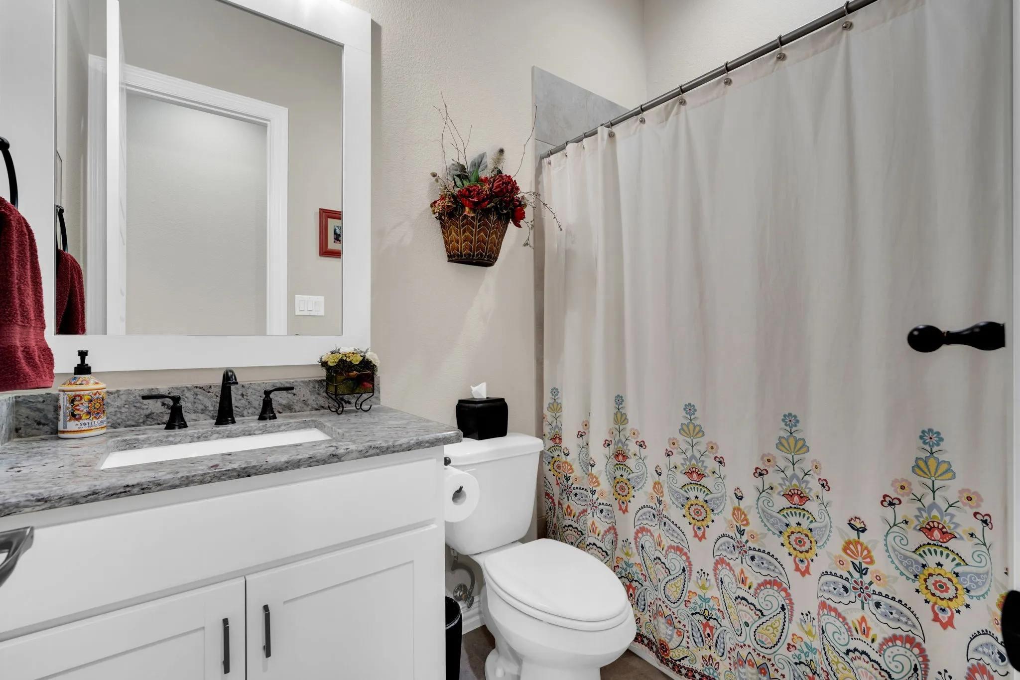 Single Family Residence For Sale in Ellis County , 1310 Rustic Ridge, Midlothian, Texas 76065, 4 Bedroom, 3 Bathroom, 3 Garage spaces, 2,920 Sqft, built in 2020, mls#21304214, Real Estate Agent in Midlothian, Homes For Sale in Ellis county, Homes For Sale in Midlothian, Realtor in Midlothian Texas, Real Estate Brokerage Independent Realty Texas, Luminita Cordes Realtor