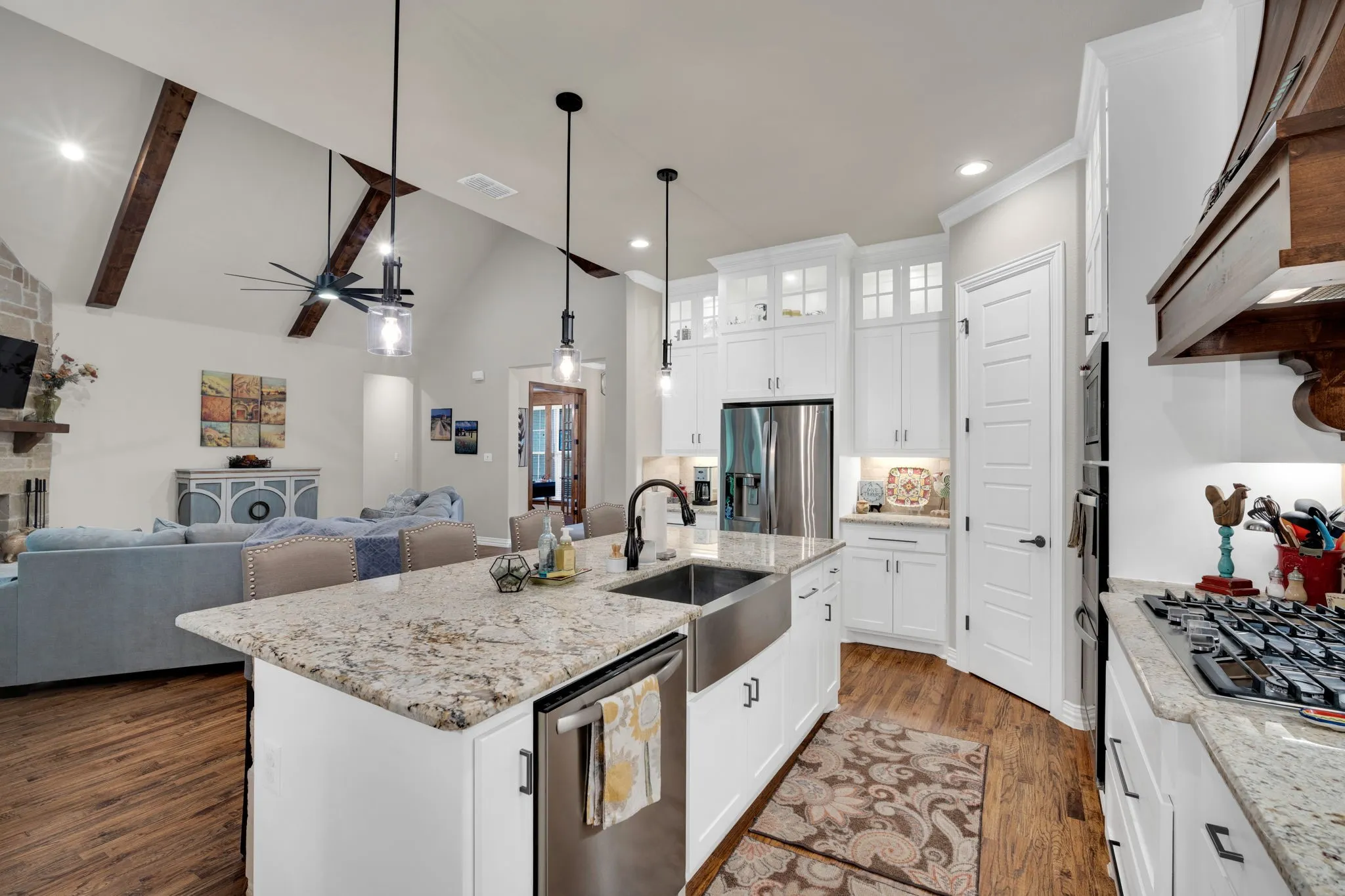 Single Family Residence For Sale in Ellis County , 1310 Rustic Ridge, Midlothian, Texas 76065, 4 Bedroom, 3 Bathroom, 3 Garage spaces, 2,920 Sqft, built in 2020, mls#21304214, Real Estate Agent in Midlothian, Homes For Sale in Ellis county, Homes For Sale in Midlothian, Realtor in Midlothian Texas, Real Estate Brokerage Independent Realty Texas, Luminita Cordes Realtor