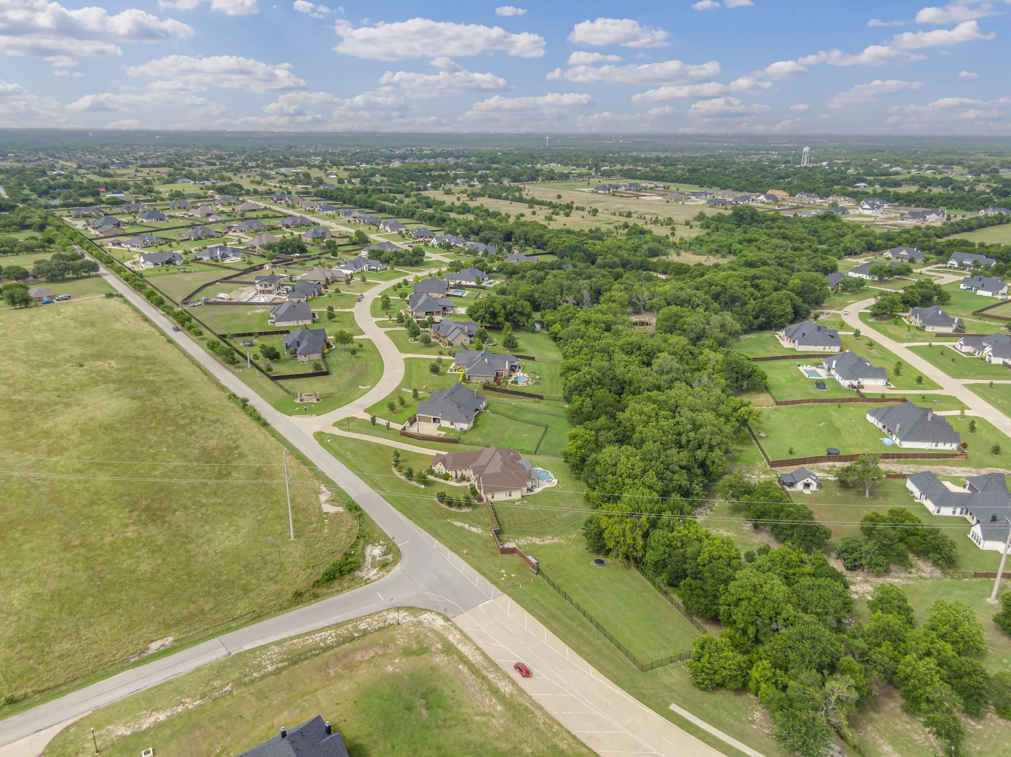 Single Family Residence For Sale in Ellis County , 1310 Rustic Ridge, Midlothian, Texas 76065, 4 Bedroom, 3 Bathroom, 3 Garage spaces, 2,920 Sqft, built in 2020, mls#21304214, Real Estate Agent in Midlothian, Homes For Sale in Ellis county, Homes For Sale in Midlothian, Realtor in Midlothian Texas, Real Estate Brokerage Independent Realty Texas, Luminita Cordes Realtor