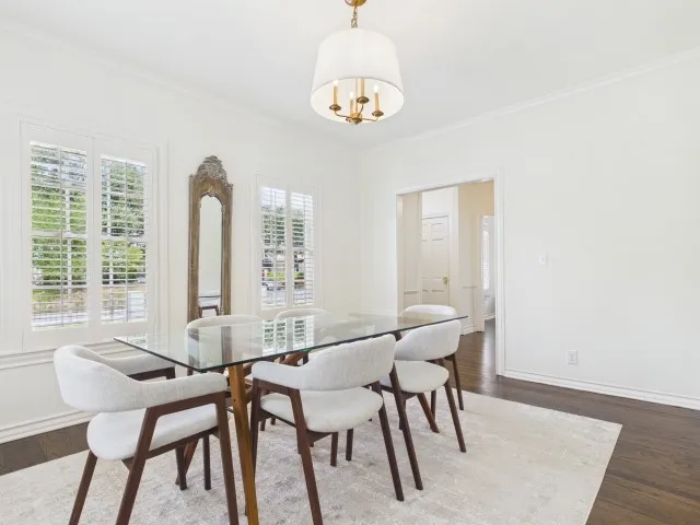 Single Family Residence For Sale in Smith County , 1521 S Chilton Avenue, Tyler, Texas 75701, 3 Bedroom, 3 Bathroom, 2 Garage spaces, 2,651 Sqft, built in 1931, mls#21289717, Real Estate Agent in Tyler, Homes For Sale in Smith county, Homes For Sale in Tyler, Realtor in Tyler Texas, Real Estate Brokerage Independent Realty Texas, Luminita Cordes Realtor