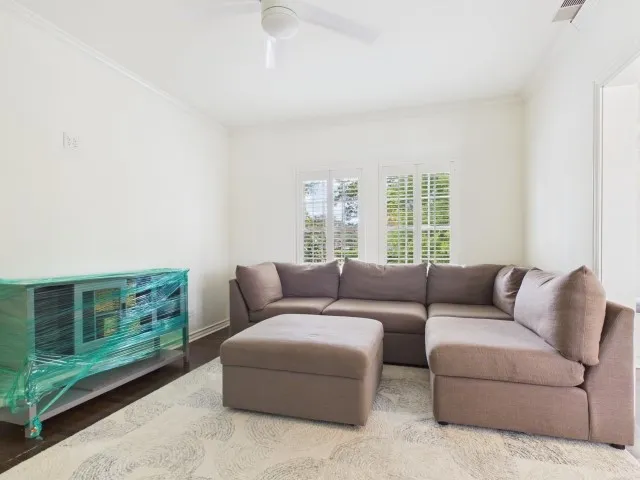 Single Family Residence For Sale in Smith County , 1521 S Chilton Avenue, Tyler, Texas 75701, 3 Bedroom, 3 Bathroom, 2 Garage spaces, 2,651 Sqft, built in 1931, mls#21289717, Real Estate Agent in Tyler, Homes For Sale in Smith county, Homes For Sale in Tyler, Realtor in Tyler Texas, Real Estate Brokerage Independent Realty Texas, Luminita Cordes Realtor