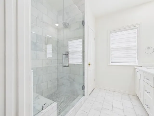 Single Family Residence For Sale in Smith County , 1521 S Chilton Avenue, Tyler, Texas 75701, 3 Bedroom, 3 Bathroom, 2 Garage spaces, 2,651 Sqft, built in 1931, mls#21289717, Real Estate Agent in Tyler, Homes For Sale in Smith county, Homes For Sale in Tyler, Realtor in Tyler Texas, Real Estate Brokerage Independent Realty Texas, Luminita Cordes Realtor