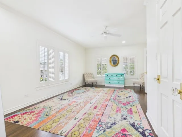 Single Family Residence For Sale in Smith County , 1521 S Chilton Avenue, Tyler, Texas 75701, 3 Bedroom, 3 Bathroom, 2 Garage spaces, 2,651 Sqft, built in 1931, mls#21289717, Real Estate Agent in Tyler, Homes For Sale in Smith county, Homes For Sale in Tyler, Realtor in Tyler Texas, Real Estate Brokerage Independent Realty Texas, Luminita Cordes Realtor