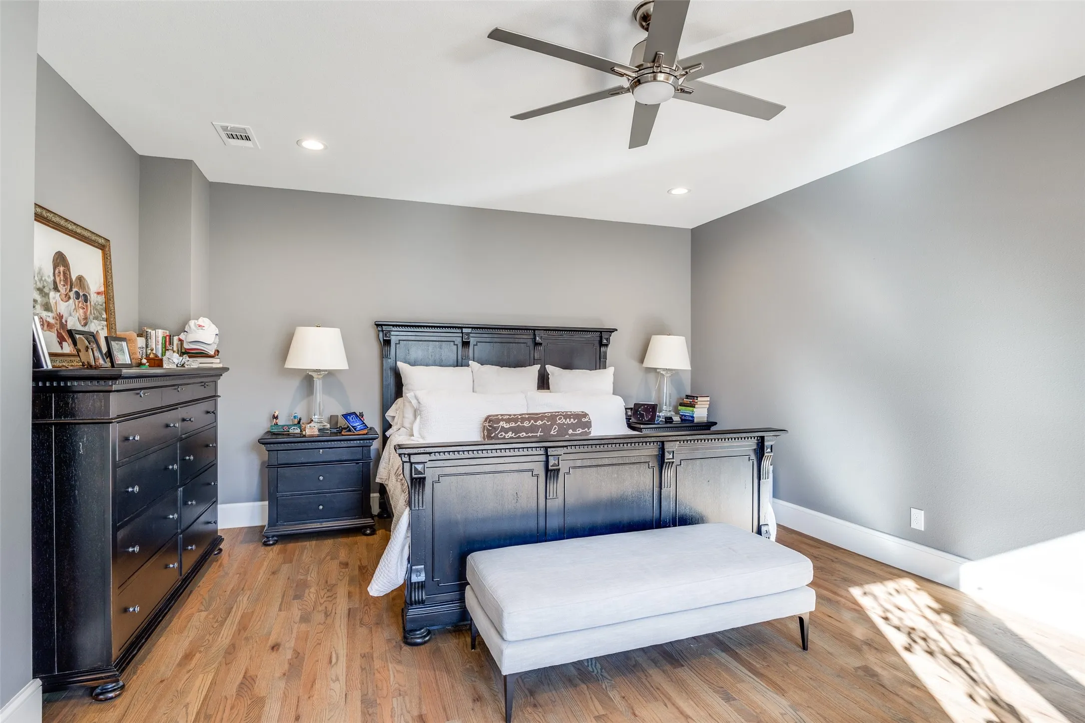 Single Family Residence For Rent in Dallas County , 6441 Park Lane, Dallas, Texas 75225, 4 Bedroom, 5 Bathroom, Garage spaces, 3,452 Sqft, built in 1953, mls#21304219, Real Estate Agent in Dallas, Homes For Rent in Dallas county, Homes For Rent in Dallas, Realtor in Dallas Texas, Real Estate Brokerage Independent Realty Texas, Luminita Cordes Realtor