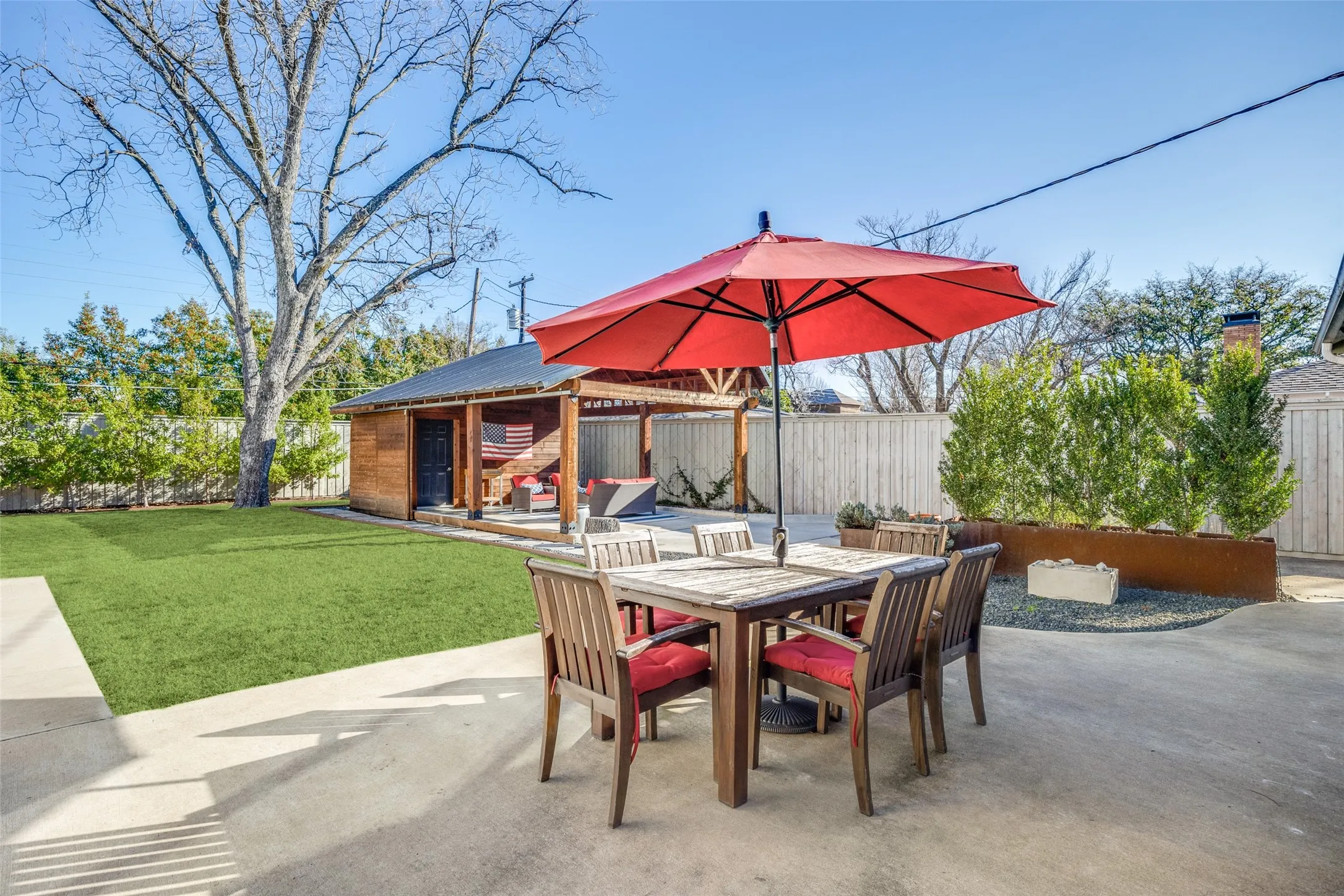 Single Family Residence For Rent in Dallas County , 6441 Park Lane, Dallas, Texas 75225, 4 Bedroom, 5 Bathroom, Garage spaces, 3,452 Sqft, built in 1953, mls#21304219, Real Estate Agent in Dallas, Homes For Rent in Dallas county, Homes For Rent in Dallas, Realtor in Dallas Texas, Real Estate Brokerage Independent Realty Texas, Luminita Cordes Realtor