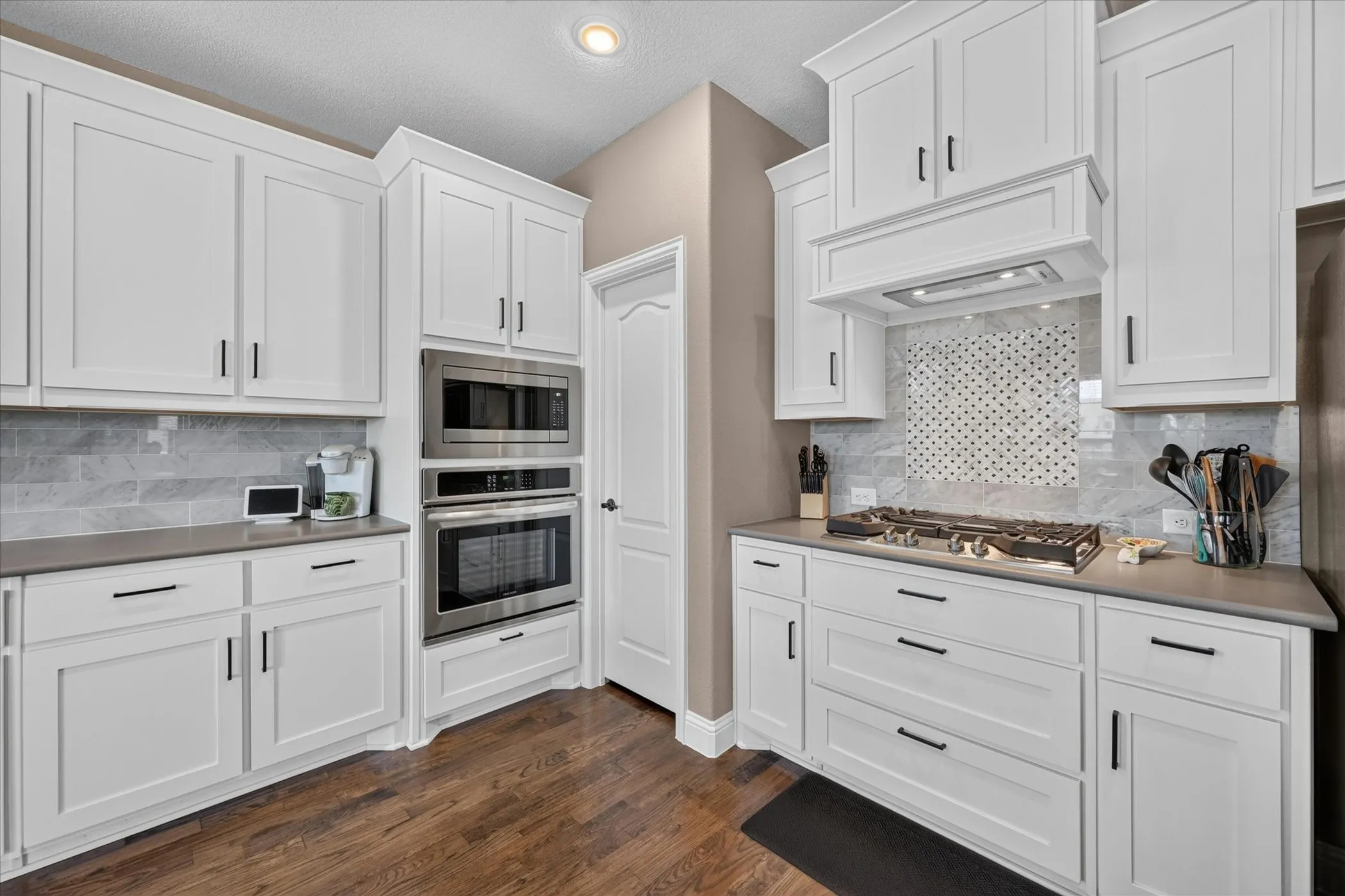Single Family Residence For Sale in Dallas County , 1943 Silverleaf Drive, Glenn Heights, Texas 75154, 5 Bedroom, 4 Bathroom, 3 Garage spaces, 3,228 Sqft, built in 2021, mls#21304218, Real Estate Agent in Glenn Heights, Homes For Sale in Dallas county, Homes For Sale in Glenn Heights, Realtor in Glenn Heights Texas, Real Estate Brokerage Independent Realty Texas, Luminita Cordes Realtor