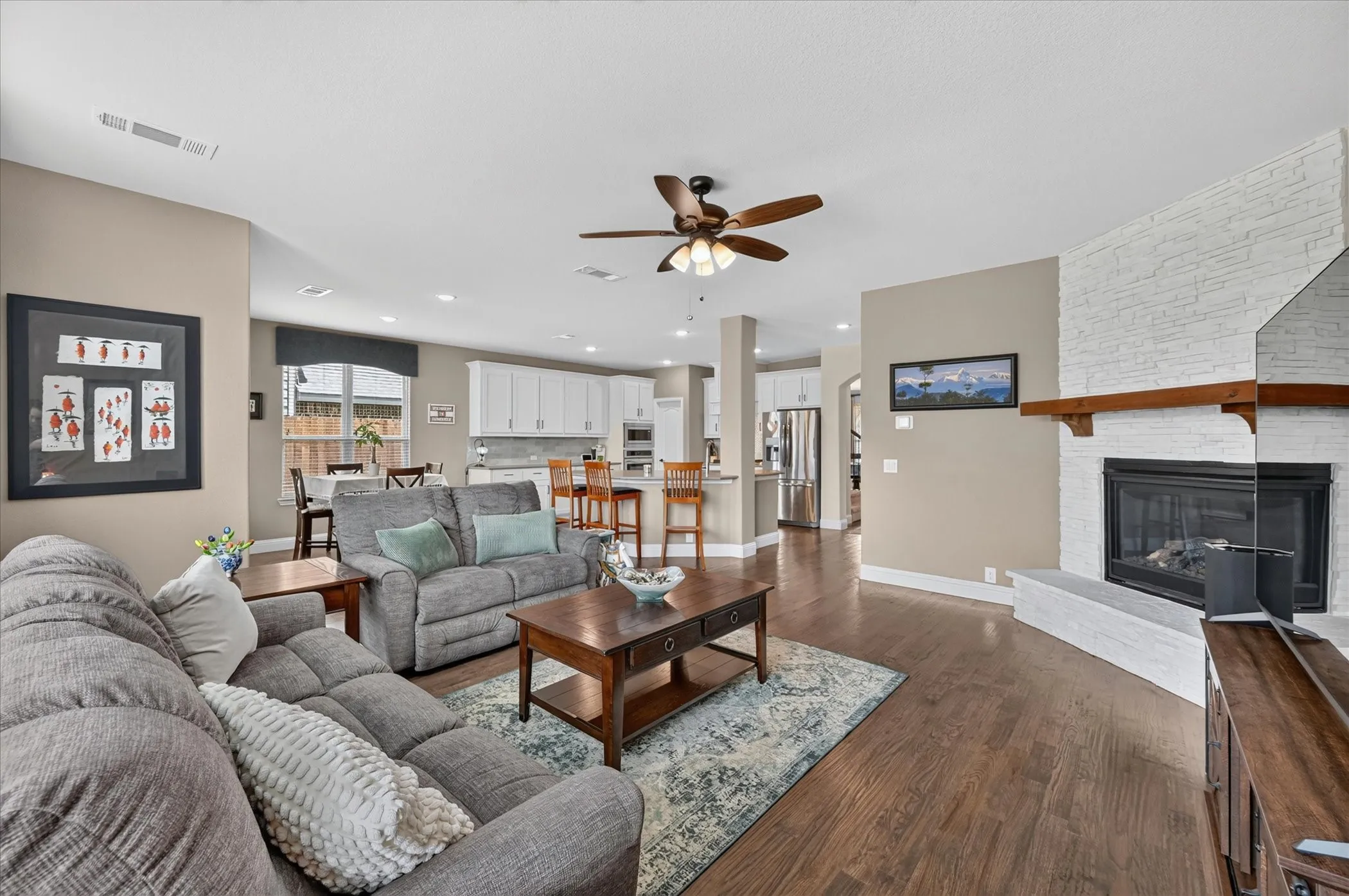 Single Family Residence For Sale in Dallas County , 1943 Silverleaf Drive, Glenn Heights, Texas 75154, 5 Bedroom, 4 Bathroom, 3 Garage spaces, 3,228 Sqft, built in 2021, mls#21304218, Real Estate Agent in Glenn Heights, Homes For Sale in Dallas county, Homes For Sale in Glenn Heights, Realtor in Glenn Heights Texas, Real Estate Brokerage Independent Realty Texas, Luminita Cordes Realtor