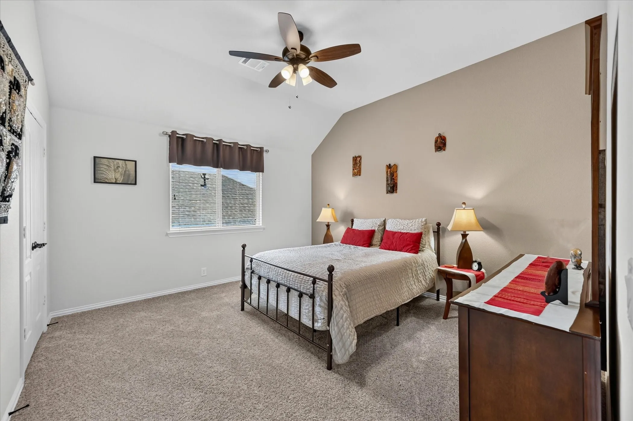 Single Family Residence For Sale in Dallas County , 1943 Silverleaf Drive, Glenn Heights, Texas 75154, 5 Bedroom, 4 Bathroom, 3 Garage spaces, 3,228 Sqft, built in 2021, mls#21304218, Real Estate Agent in Glenn Heights, Homes For Sale in Dallas county, Homes For Sale in Glenn Heights, Realtor in Glenn Heights Texas, Real Estate Brokerage Independent Realty Texas, Luminita Cordes Realtor