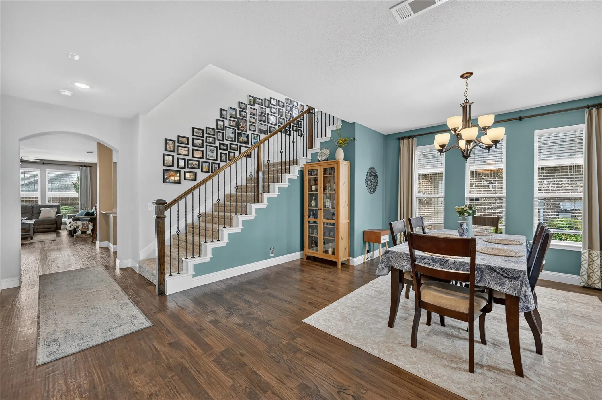 Single Family Residence For Sale in Dallas County , 1943 Silverleaf Drive, Glenn Heights, Texas 75154, 5 Bedroom, 4 Bathroom, 3 Garage spaces, 3,228 Sqft, built in 2021, mls#21304218, Real Estate Agent in Glenn Heights, Homes For Sale in Dallas county, Homes For Sale in Glenn Heights, Realtor in Glenn Heights Texas, Real Estate Brokerage Independent Realty Texas, Luminita Cordes Realtor