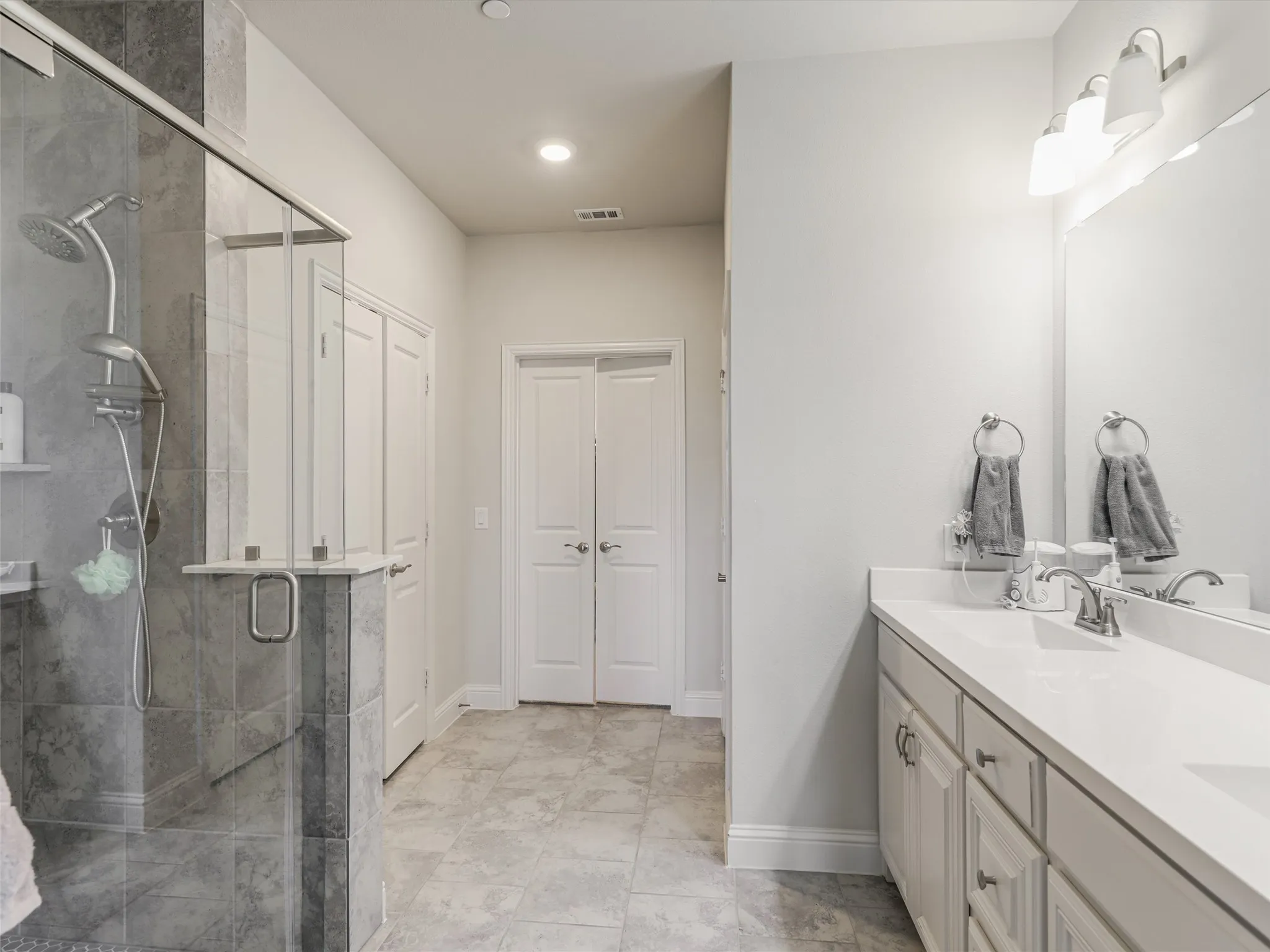 Townhouse For Sale in Denton County , 3770 White Clover Lane, Prosper, Texas 75078, 2 Bedroom, 2 Bathroom, 2 Garage spaces, 1,562 Sqft, built in 2021, mls#21299781, Real Estate Agent in Prosper, Homes For Sale in Denton county, Homes For Sale in Prosper, Realtor in Prosper Texas, Real Estate Brokerage Independent Realty Texas, Luminita Cordes Realtor