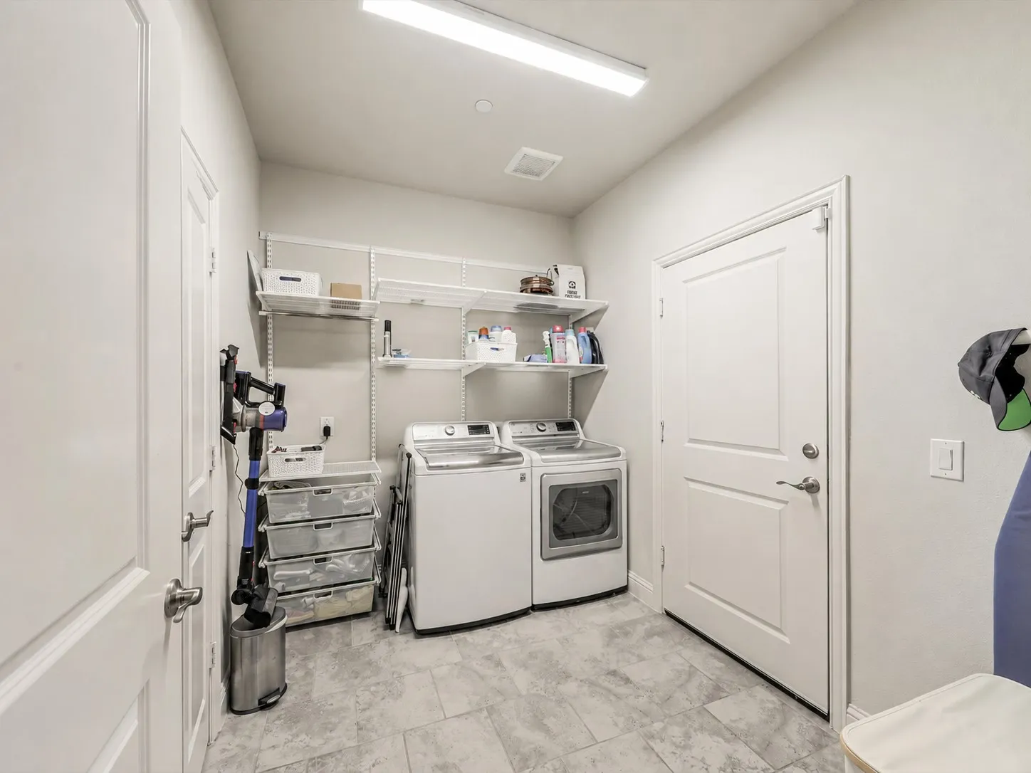 Townhouse For Sale in Denton County , 3770 White Clover Lane, Prosper, Texas 75078, 2 Bedroom, 2 Bathroom, 2 Garage spaces, 1,562 Sqft, built in 2021, mls#21299781, Real Estate Agent in Prosper, Homes For Sale in Denton county, Homes For Sale in Prosper, Realtor in Prosper Texas, Real Estate Brokerage Independent Realty Texas, Luminita Cordes Realtor