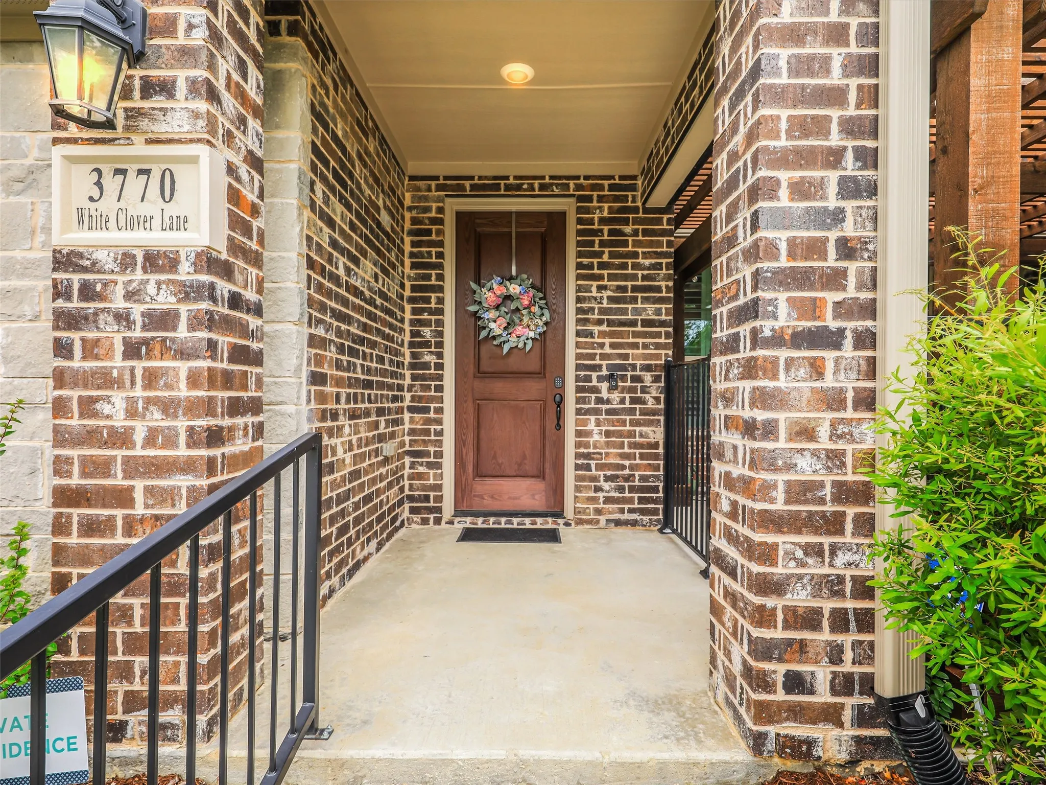 Townhouse For Sale in Denton County , 3770 White Clover Lane, Prosper, Texas 75078, 2 Bedroom, 2 Bathroom, 2 Garage spaces, 1,562 Sqft, built in 2021, mls#21299781, Real Estate Agent in Prosper, Homes For Sale in Denton county, Homes For Sale in Prosper, Realtor in Prosper Texas, Real Estate Brokerage Independent Realty Texas, Luminita Cordes Realtor