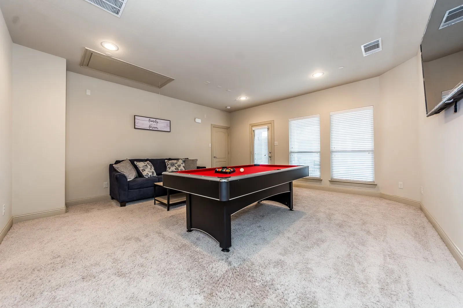 Townhouse For Rent in Collin County , 5722 Kate Avenue, Plano, Texas 75024, 3 Bedroom, 4 Bathroom, 2 Garage spaces, 2,039 Sqft, built in 2012, mls#21304221, Real Estate Agent in Plano, Homes For Rent in Collin county, Homes For Rent in Plano, Realtor in Plano Texas, Real Estate Brokerage Independent Realty Texas, Luminita Cordes Realtor