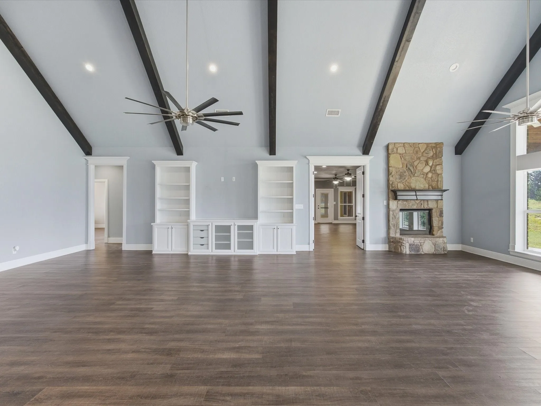 Single Family Residence For Sale in Wise County , 910 County Road 1111, Decatur, Texas 76234, 3 Bedroom, 4 Bathroom, 3 Garage spaces, 4,180 Sqft, built in 2015, mls#21303921, Real Estate Agent in Decatur, Homes For Sale in Wise county, Homes For Sale in Decatur, Realtor in Decatur Texas, Real Estate Brokerage Independent Realty Texas, Luminita Cordes Realtor