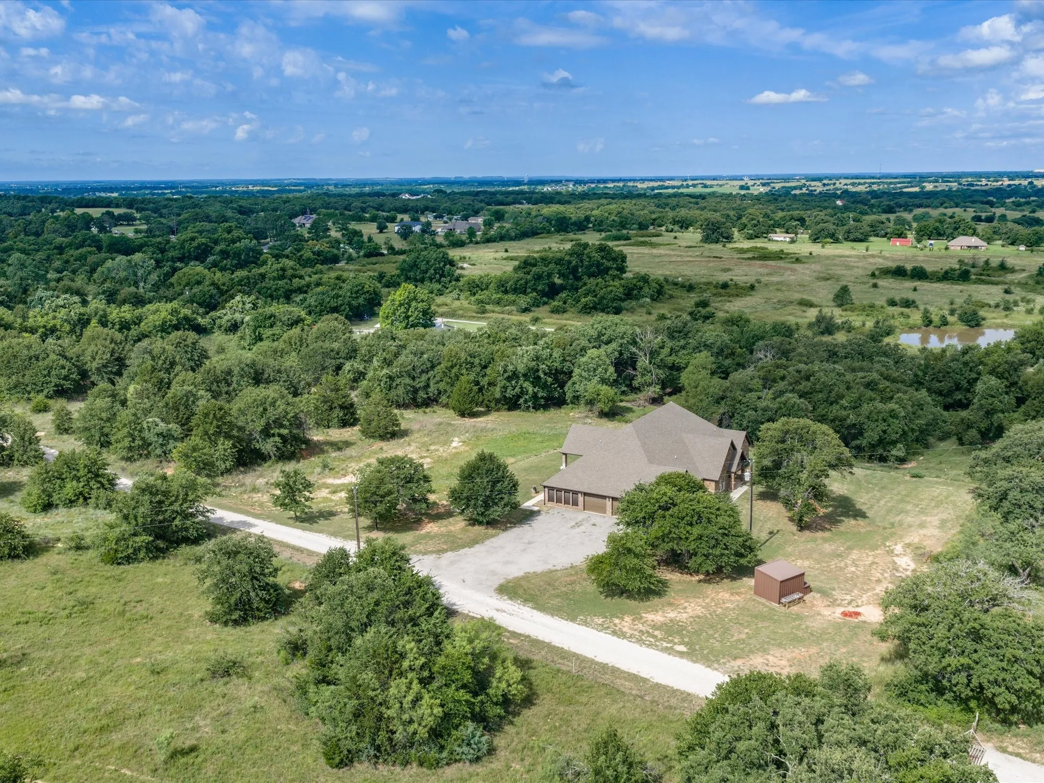 Single Family Residence For Sale in Wise County , 910 County Road 1111, Decatur, Texas 76234, 3 Bedroom, 4 Bathroom, 3 Garage spaces, 4,180 Sqft, built in 2015, mls#21303921, Real Estate Agent in Decatur, Homes For Sale in Wise county, Homes For Sale in Decatur, Realtor in Decatur Texas, Real Estate Brokerage Independent Realty Texas, Luminita Cordes Realtor