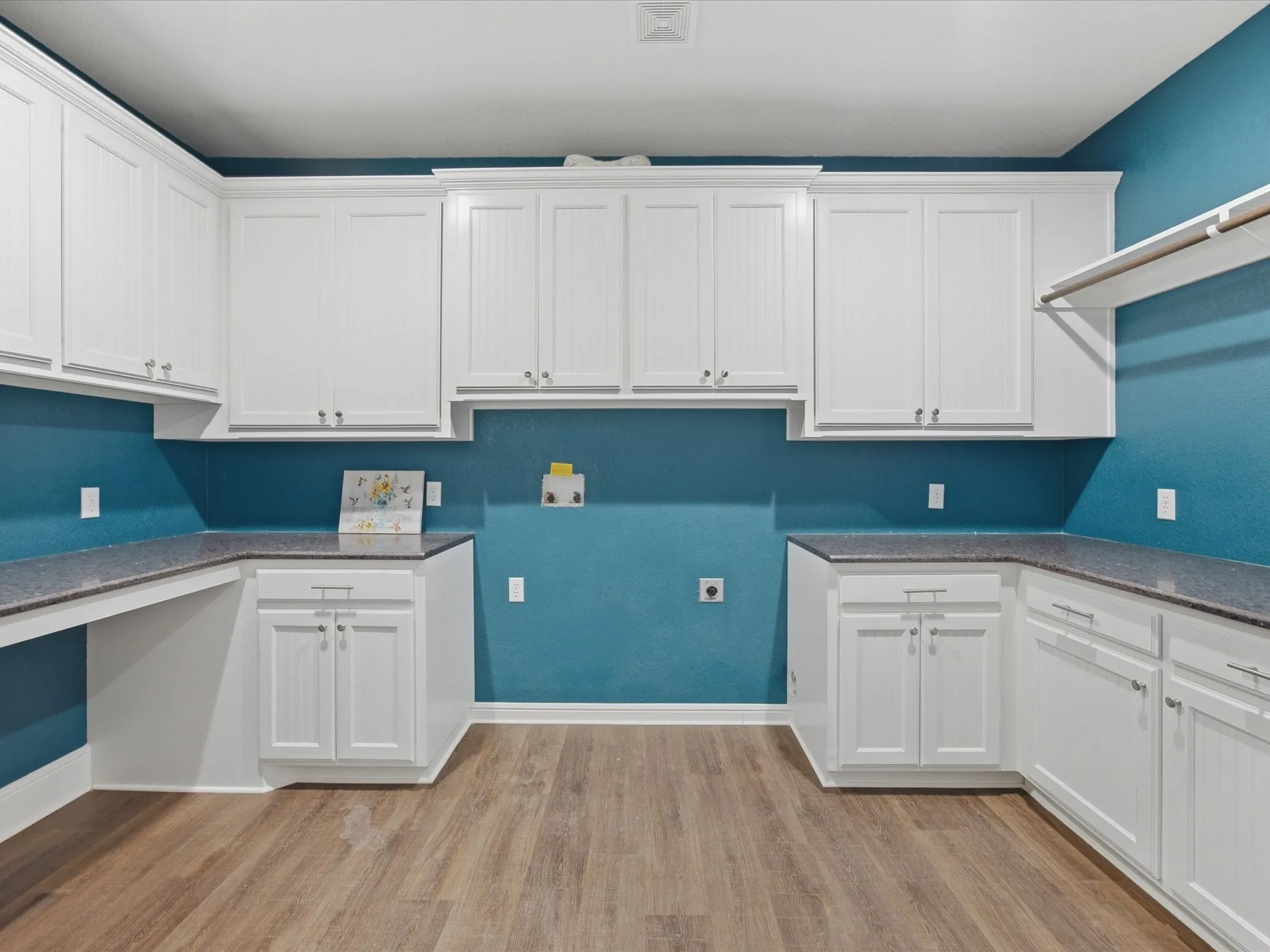 Single Family Residence For Sale in Wise County , 910 County Road 1111, Decatur, Texas 76234, 3 Bedroom, 4 Bathroom, 3 Garage spaces, 4,180 Sqft, built in 2015, mls#21303921, Real Estate Agent in Decatur, Homes For Sale in Wise county, Homes For Sale in Decatur, Realtor in Decatur Texas, Real Estate Brokerage Independent Realty Texas, Luminita Cordes Realtor
