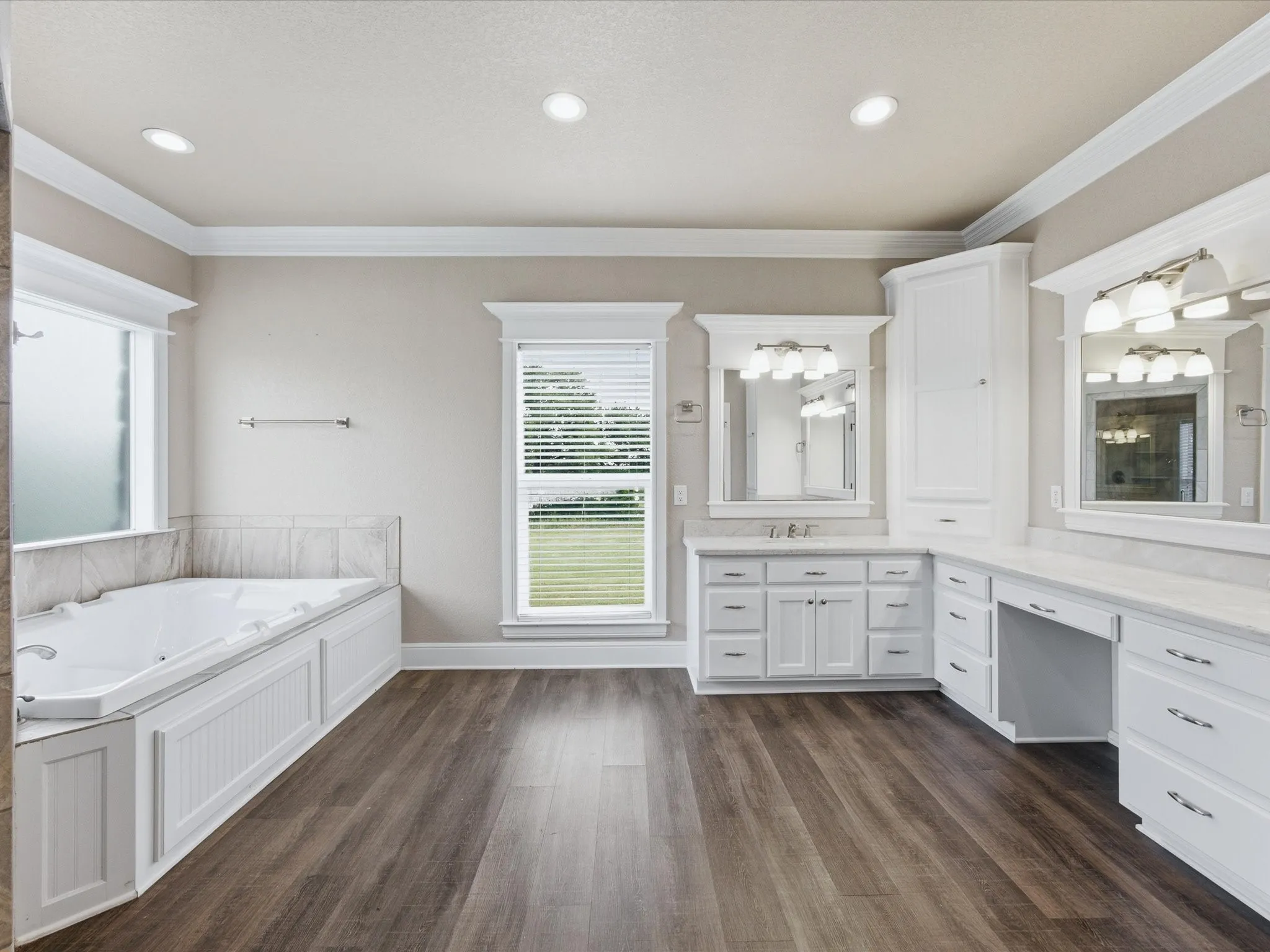 Single Family Residence For Sale in Wise County , 910 County Road 1111, Decatur, Texas 76234, 3 Bedroom, 4 Bathroom, 3 Garage spaces, 4,180 Sqft, built in 2015, mls#21303921, Real Estate Agent in Decatur, Homes For Sale in Wise county, Homes For Sale in Decatur, Realtor in Decatur Texas, Real Estate Brokerage Independent Realty Texas, Luminita Cordes Realtor