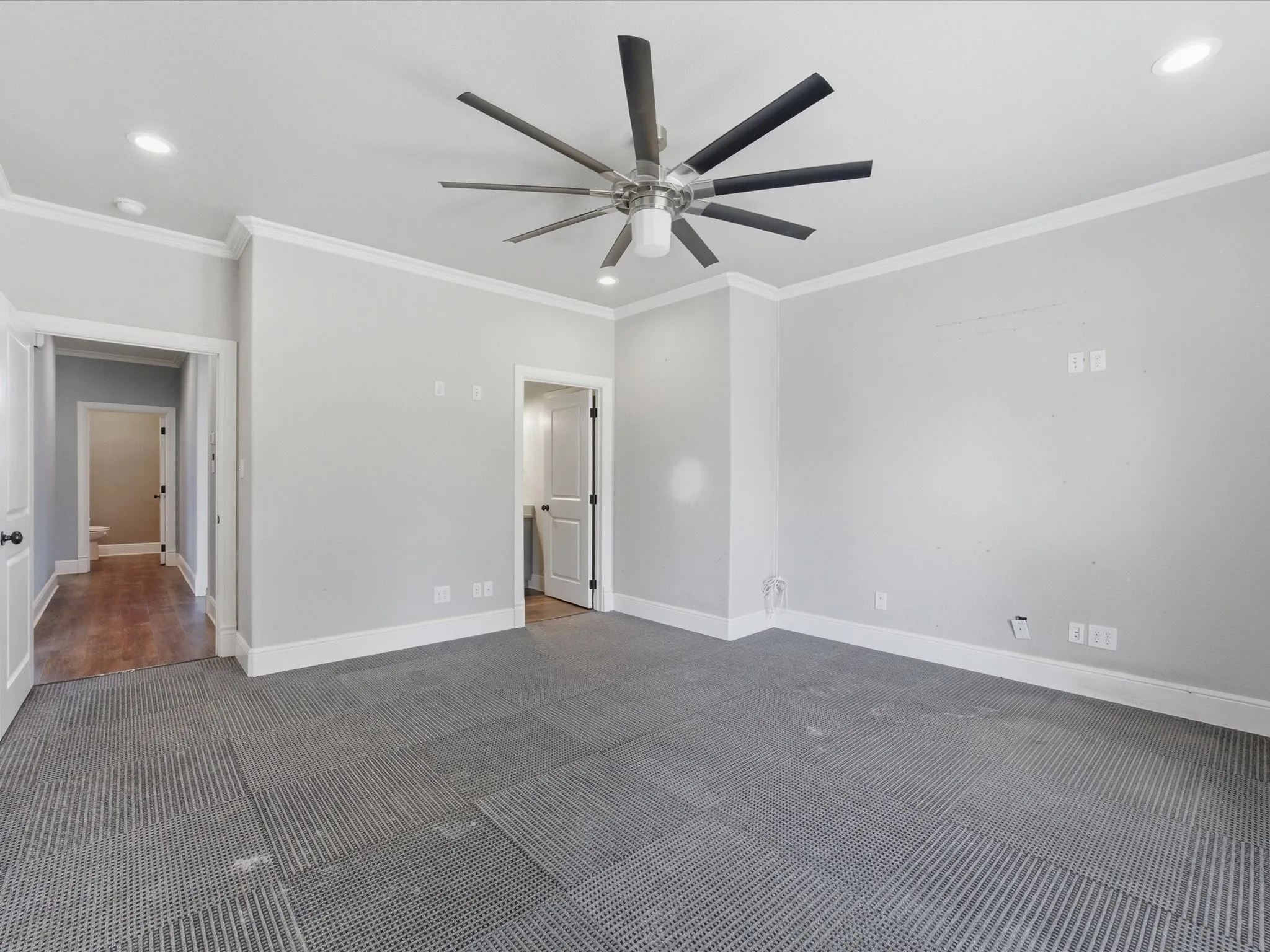 Single Family Residence For Sale in Wise County , 910 County Road 1111, Decatur, Texas 76234, 3 Bedroom, 4 Bathroom, 3 Garage spaces, 4,180 Sqft, built in 2015, mls#21303921, Real Estate Agent in Decatur, Homes For Sale in Wise county, Homes For Sale in Decatur, Realtor in Decatur Texas, Real Estate Brokerage Independent Realty Texas, Luminita Cordes Realtor